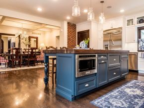 Insulă de bucătărie – un duet de funcționalitate și frumusețe