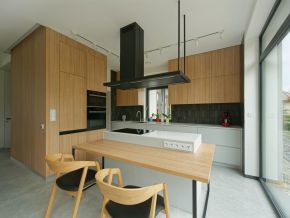 Bucătărie cu hotă XXL!