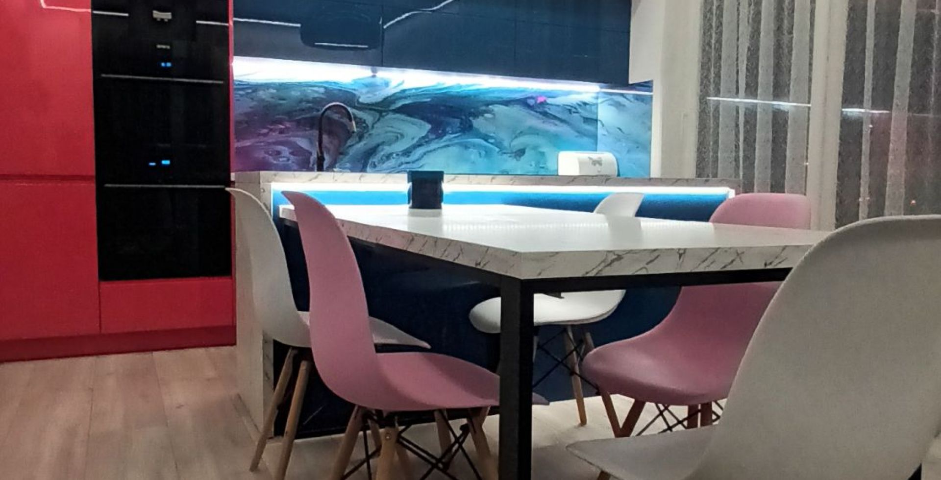 Hota insula Ceramic Black - Negru lucios - Aranjament 3