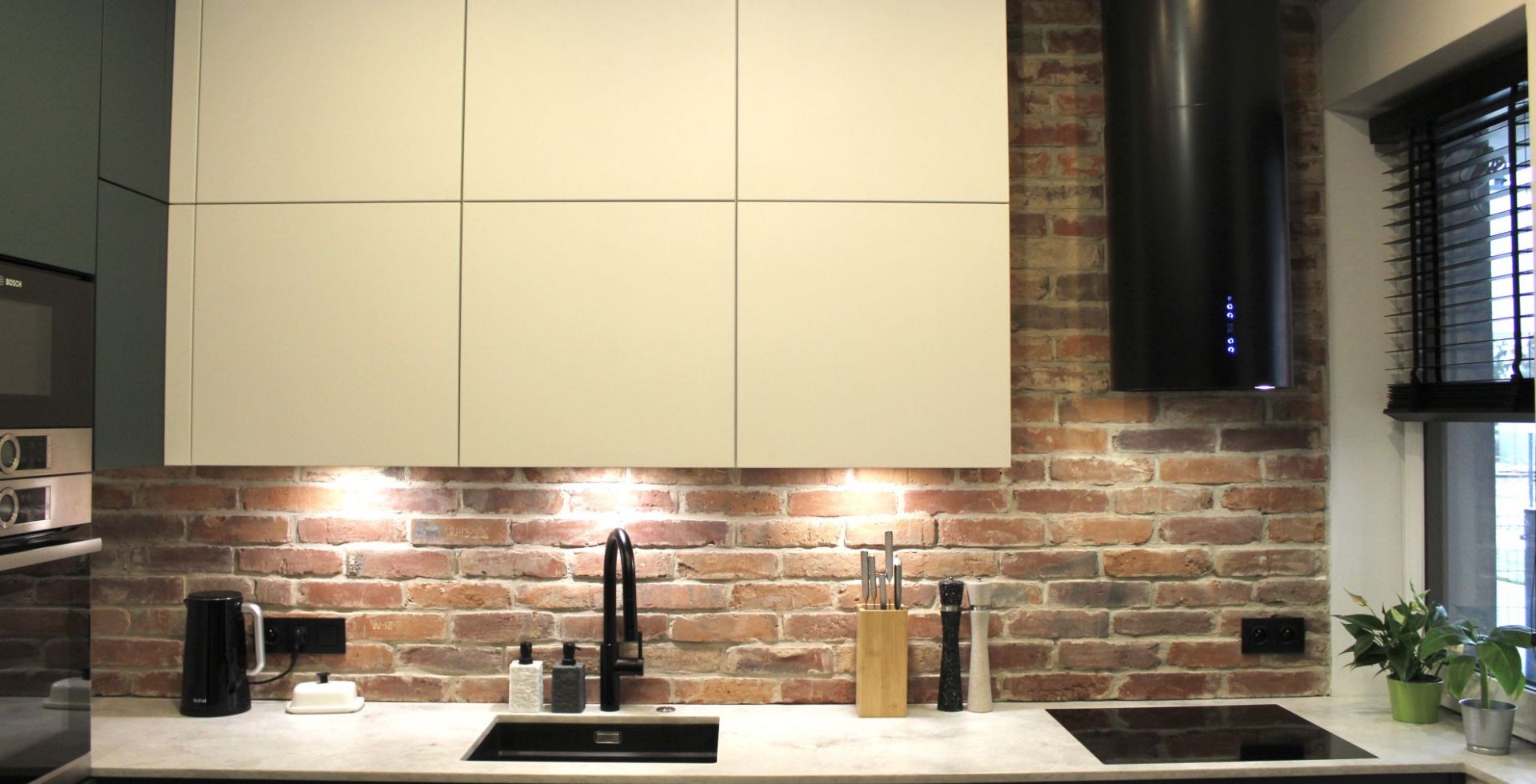 Hota insula Cylindro Black Matt - Negru Mat - Aranjament 82