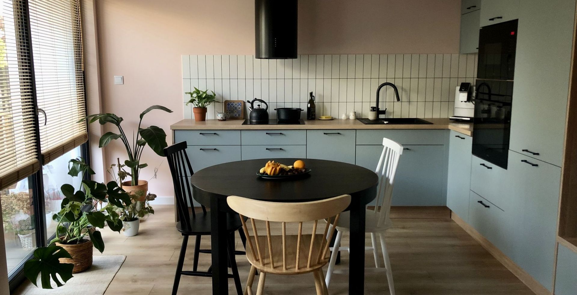 Hota insula Cylindro Eco Black Matt - Negru Mat - Aranjament