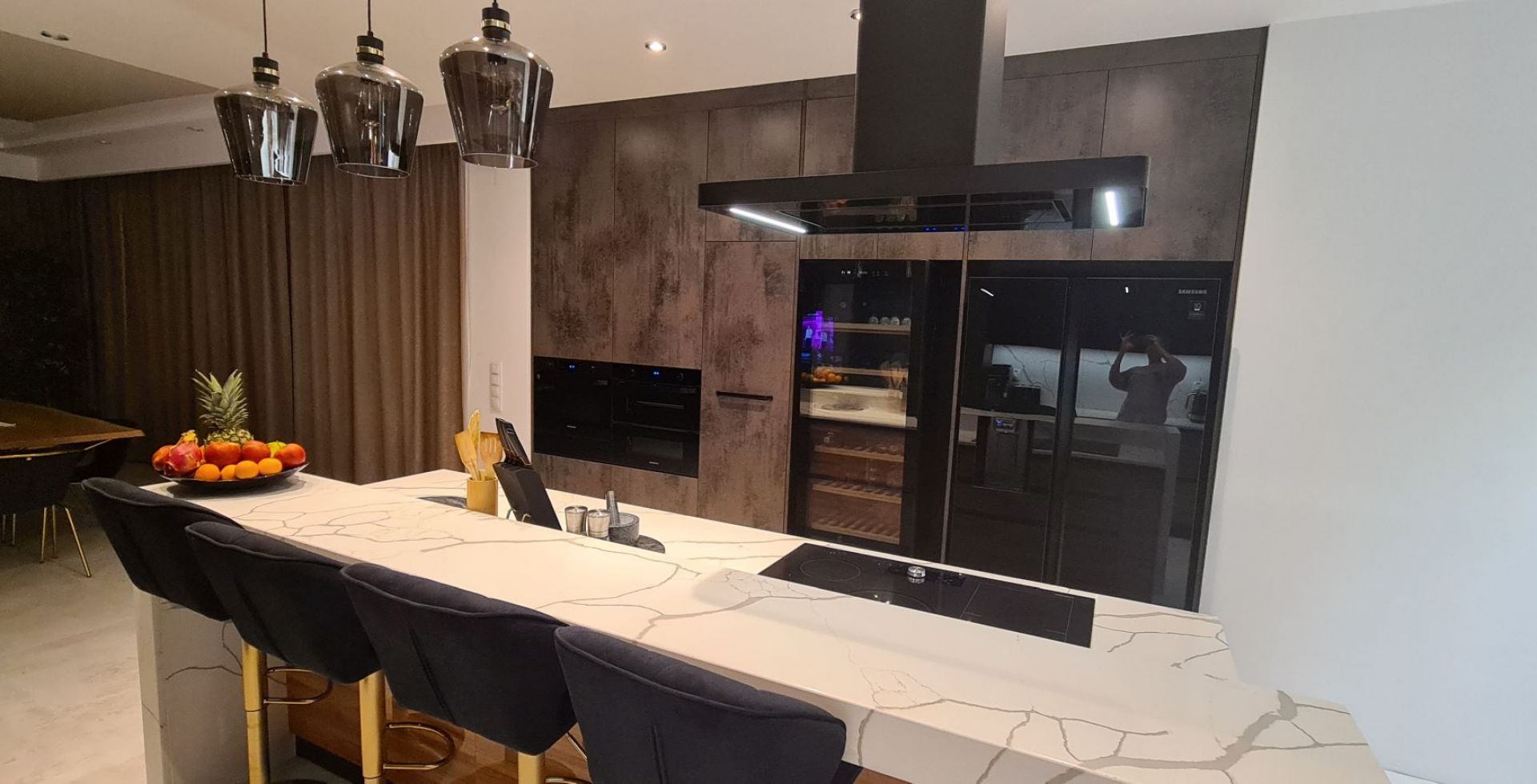 Hota insula Decor Island Black Matt - Negru Mat - Aranjament 25