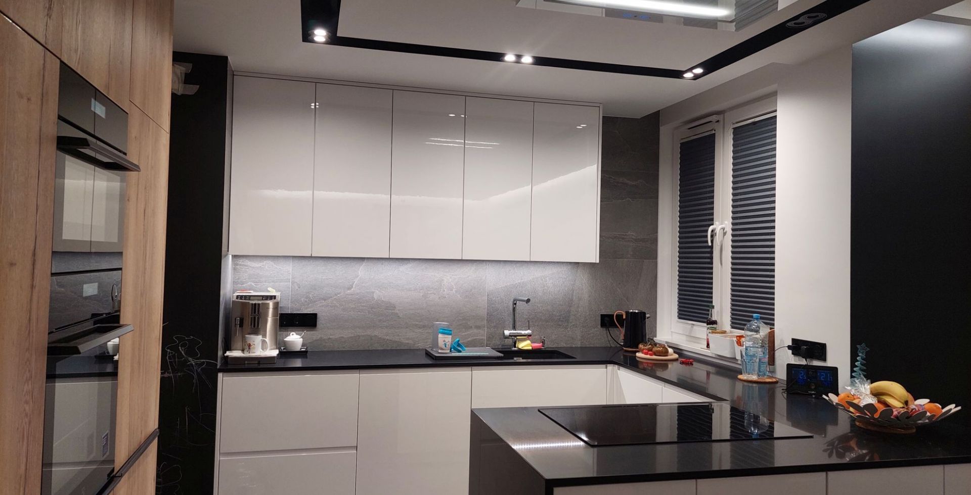 Hota De tavan Grand Super Slim White - Alb - Aranjament 19