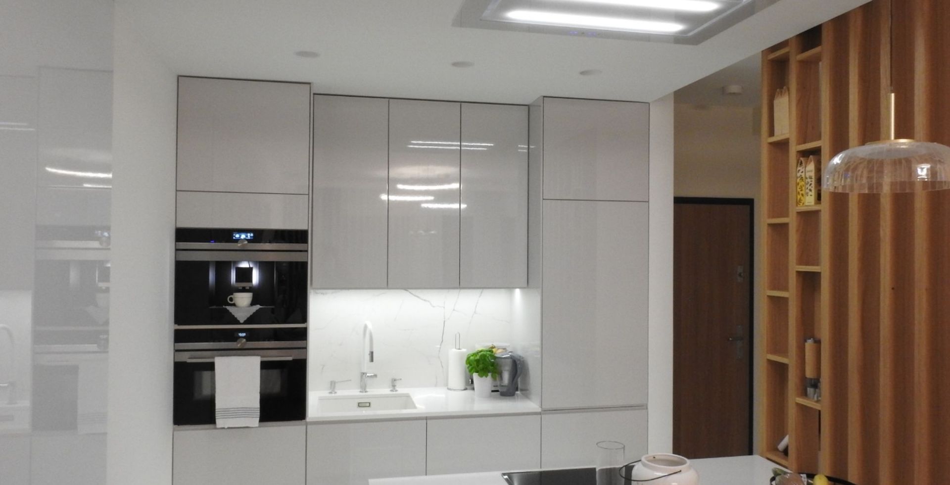 Hota De tavan Grand Super Slim White - Alb - Aranjament 20