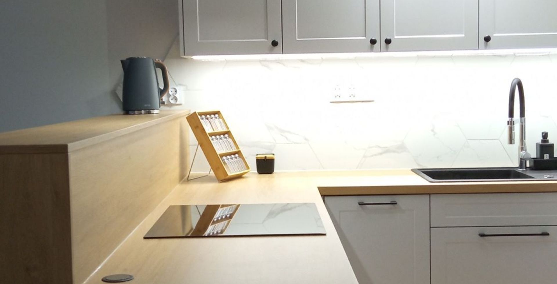 Hota insula Lorento Black Matt - Negru Mat - Aranjament 15