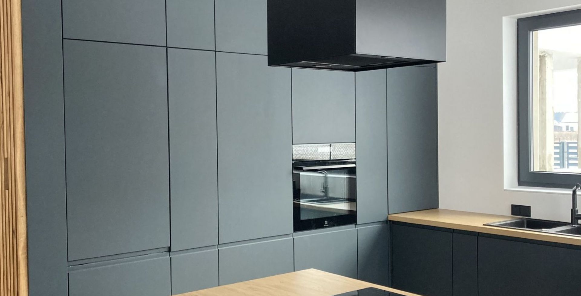 Hota insula Quadro Black Matt - Negru Mat - Aranjament 14