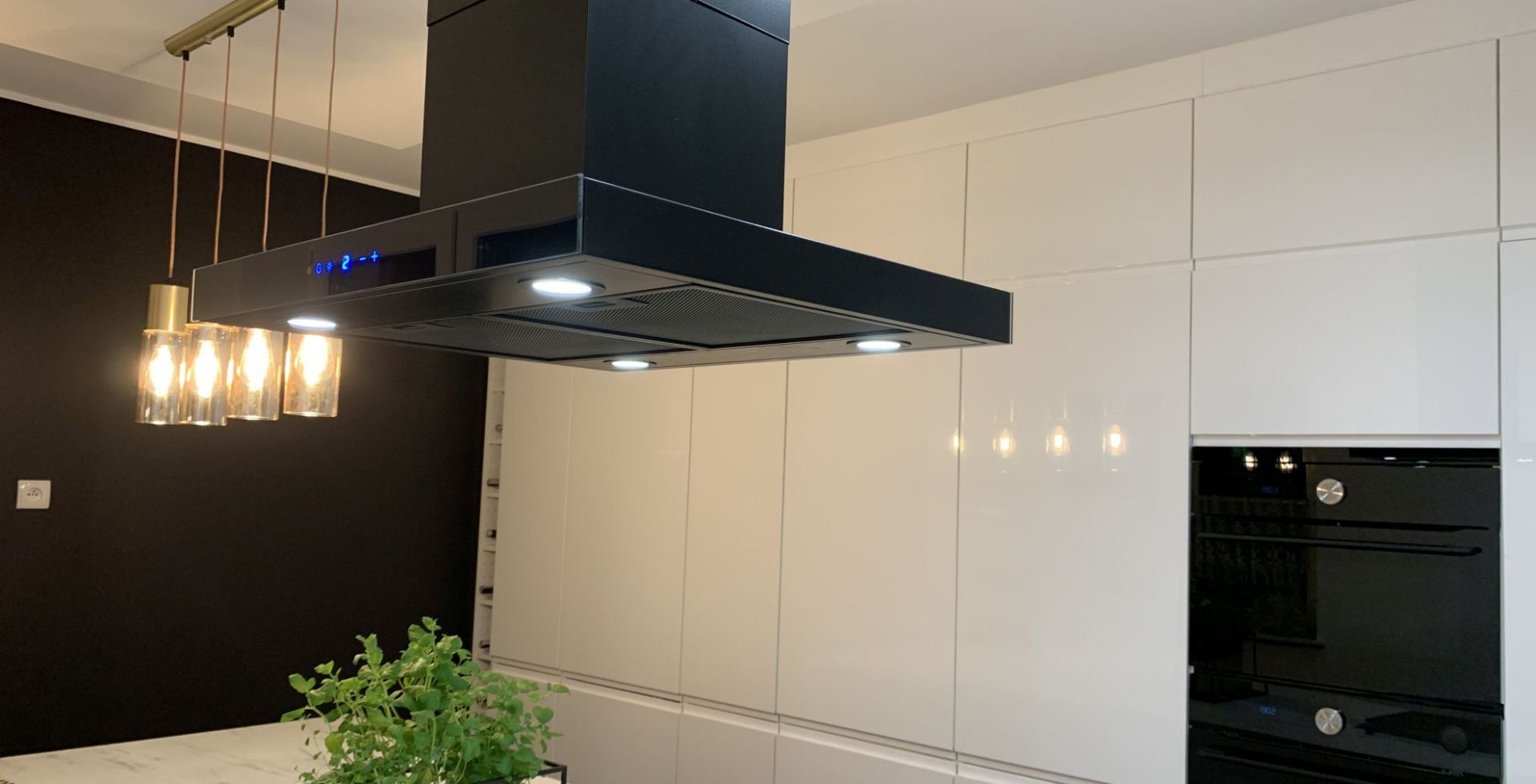 Hota insula Sento Island Strips Black Matt - Negru Mat - Aranjament 15