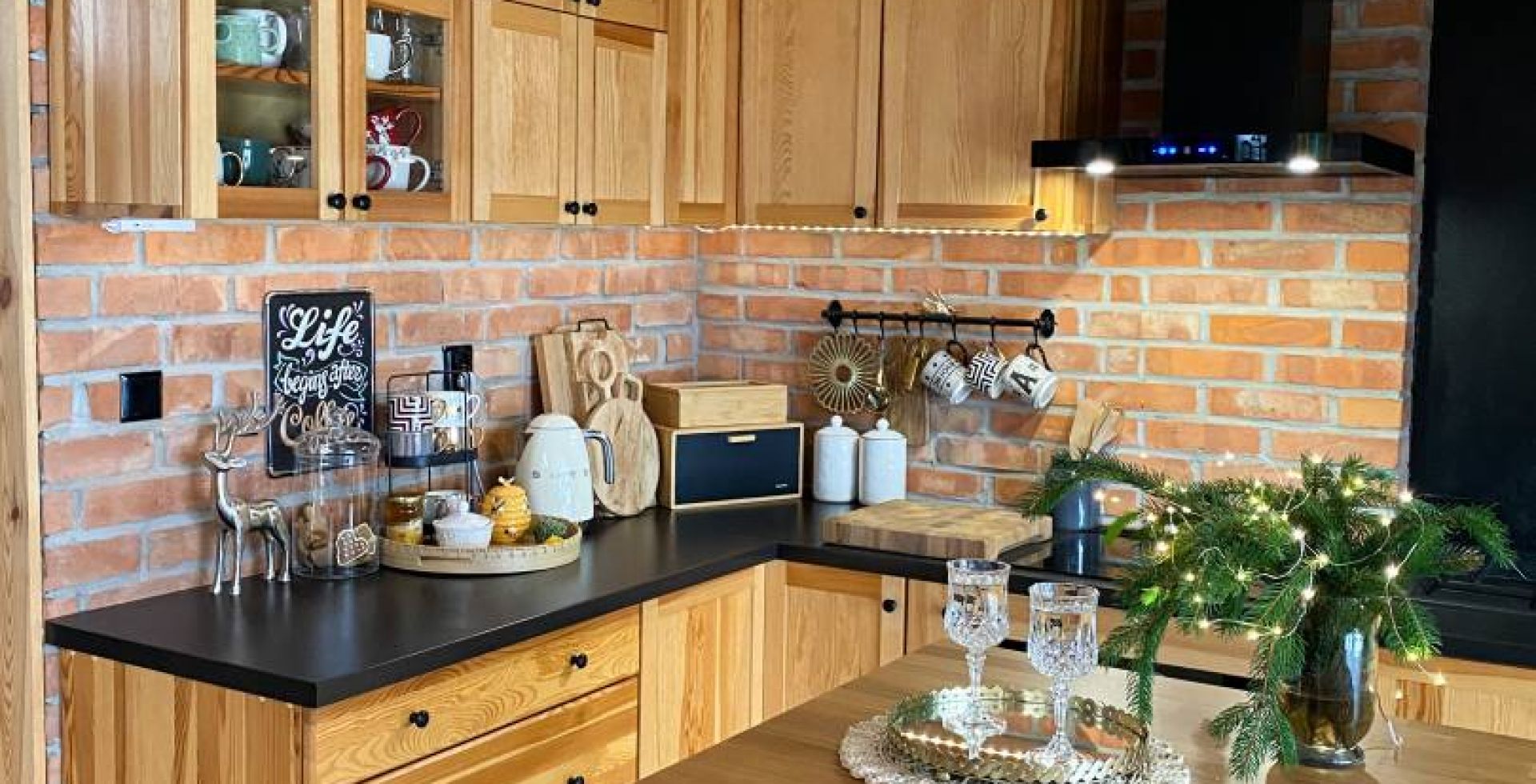 Hota decorative Sento OR Strips Black Matt - Negru Mat - Aranjament 17