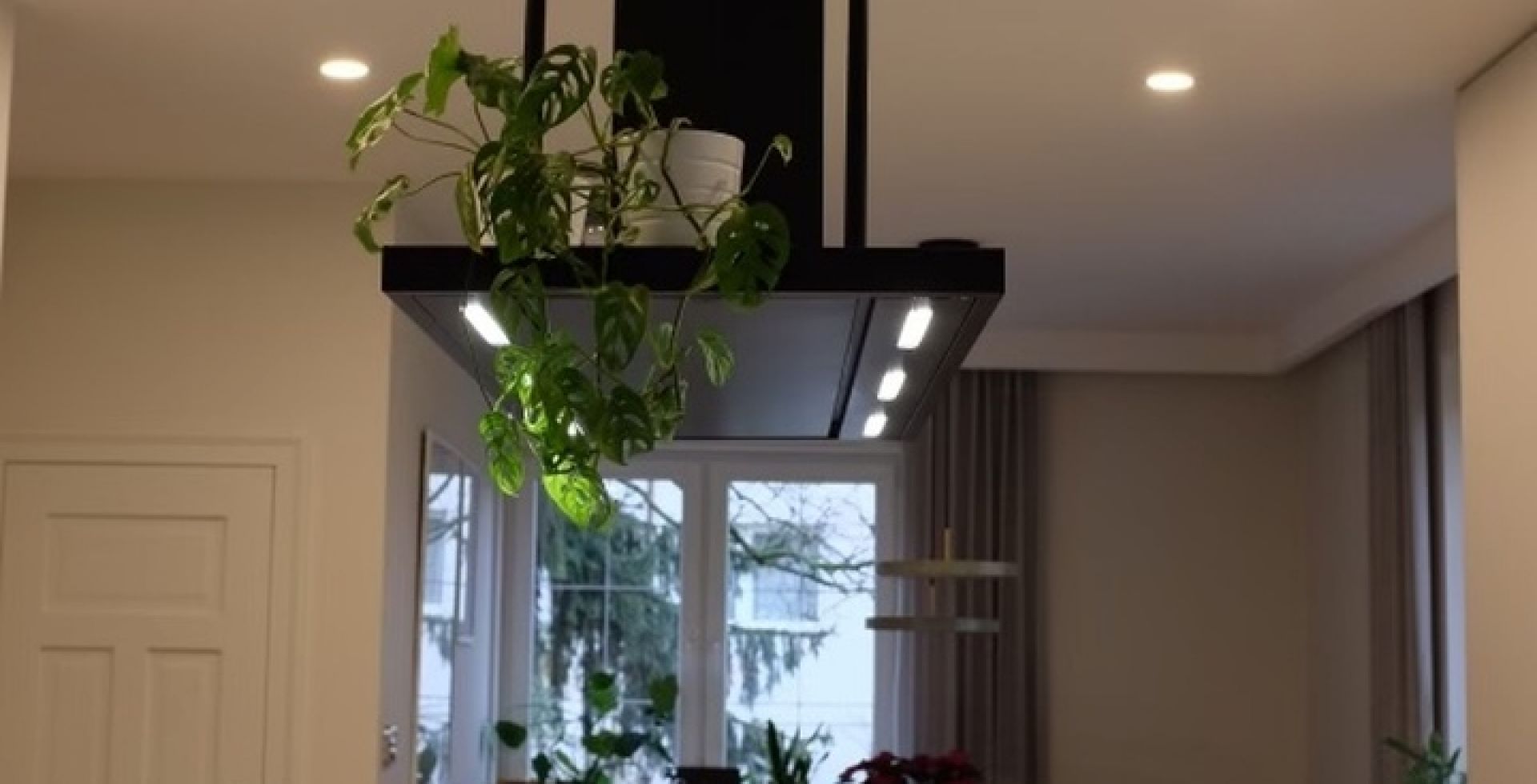 Hota insula Metropolis Black Matt - Negru Mat - Aranjament 13