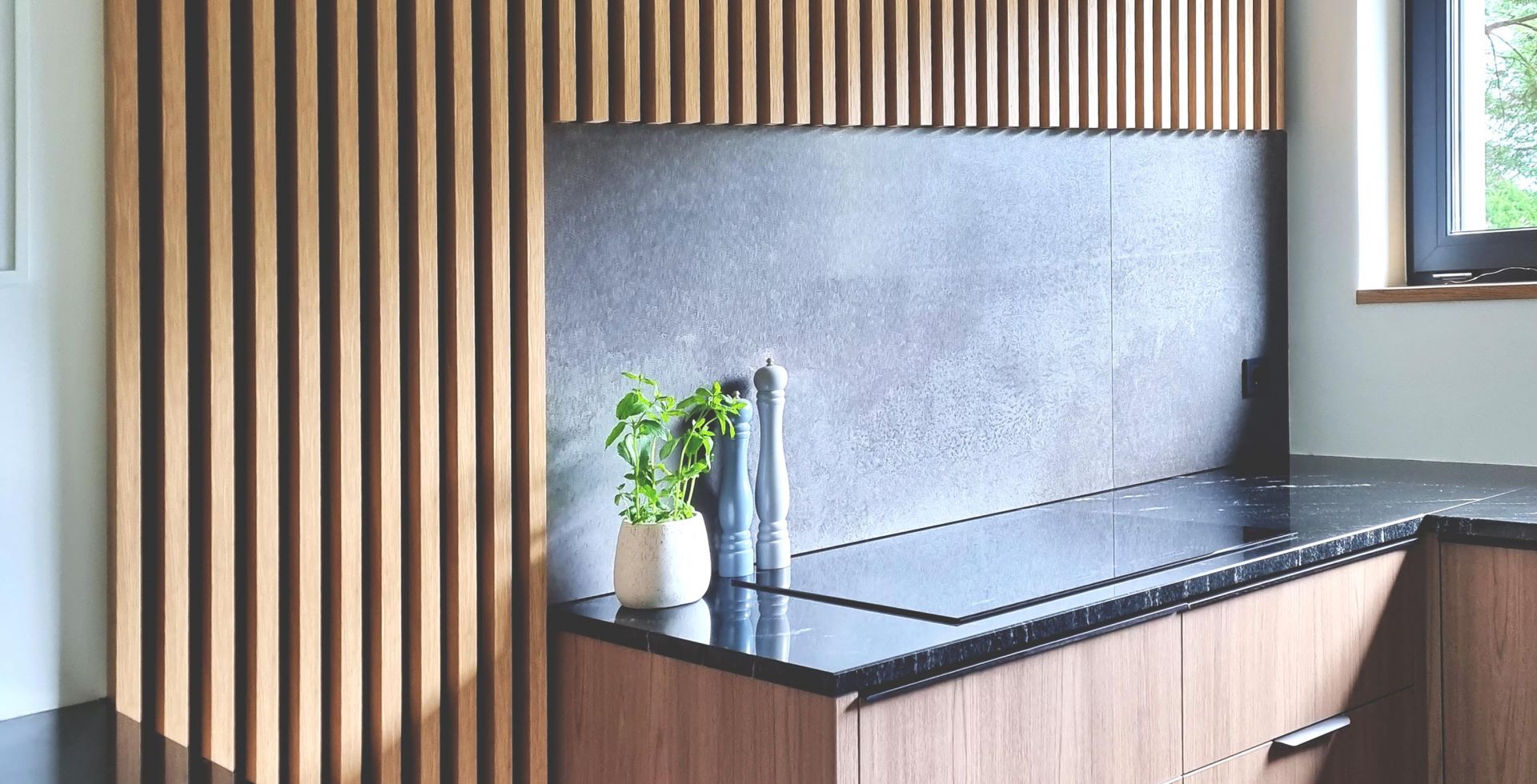 Hota De tavan Grand White - Alb - Aranjament 36