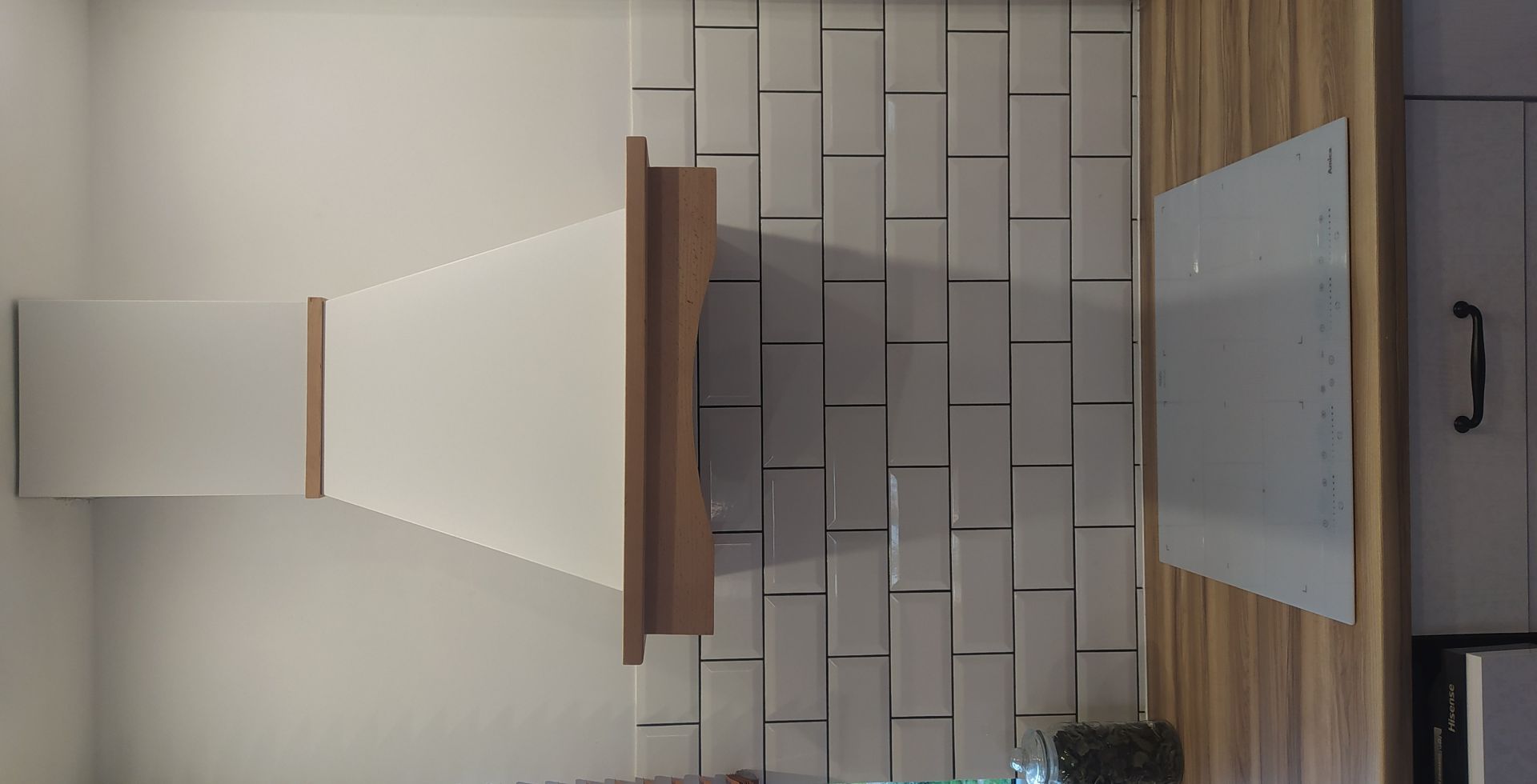 Hota Country Petro White - Alb - Aranjament