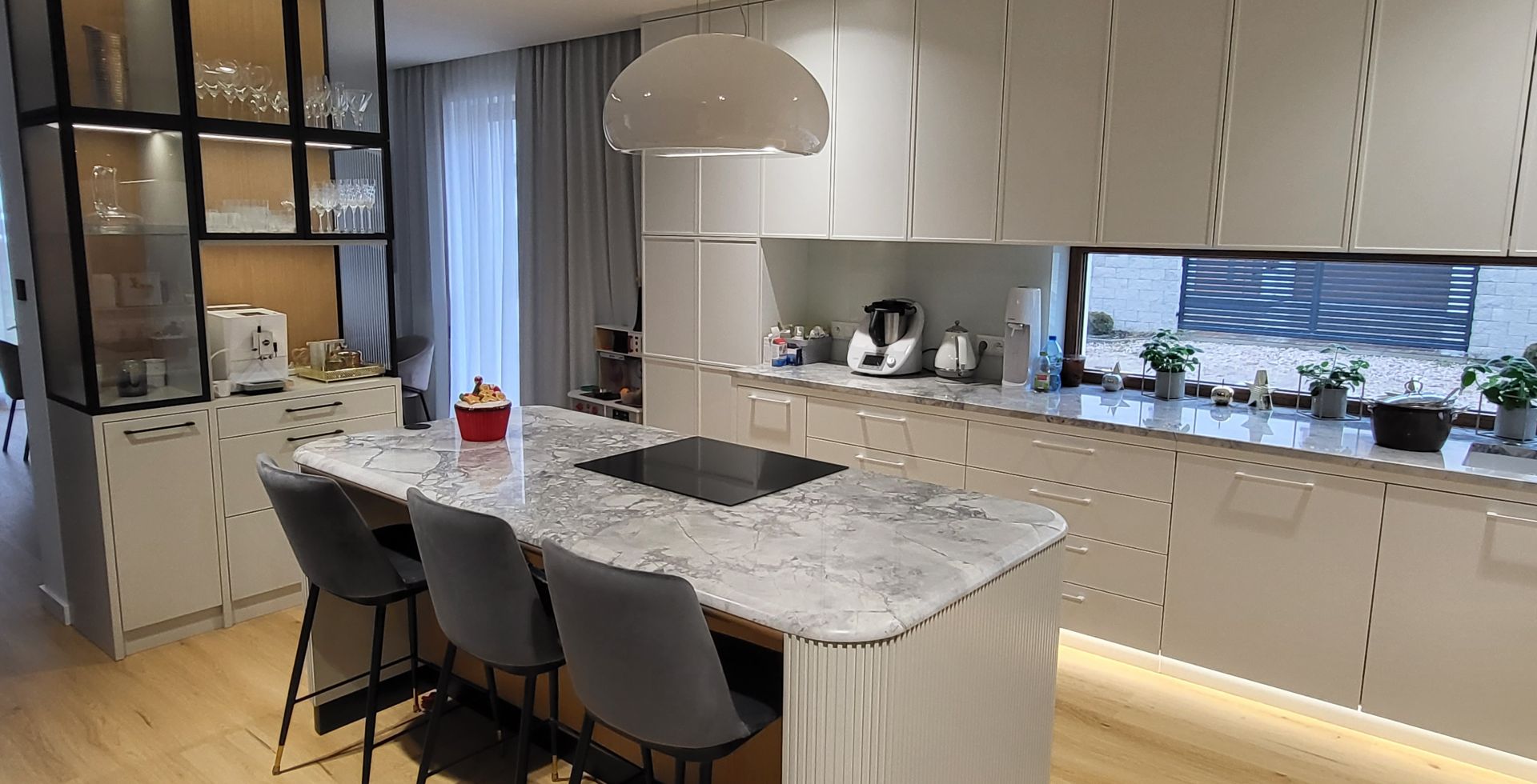 Hota insula Ceramic White - Alb - Aranjament 3