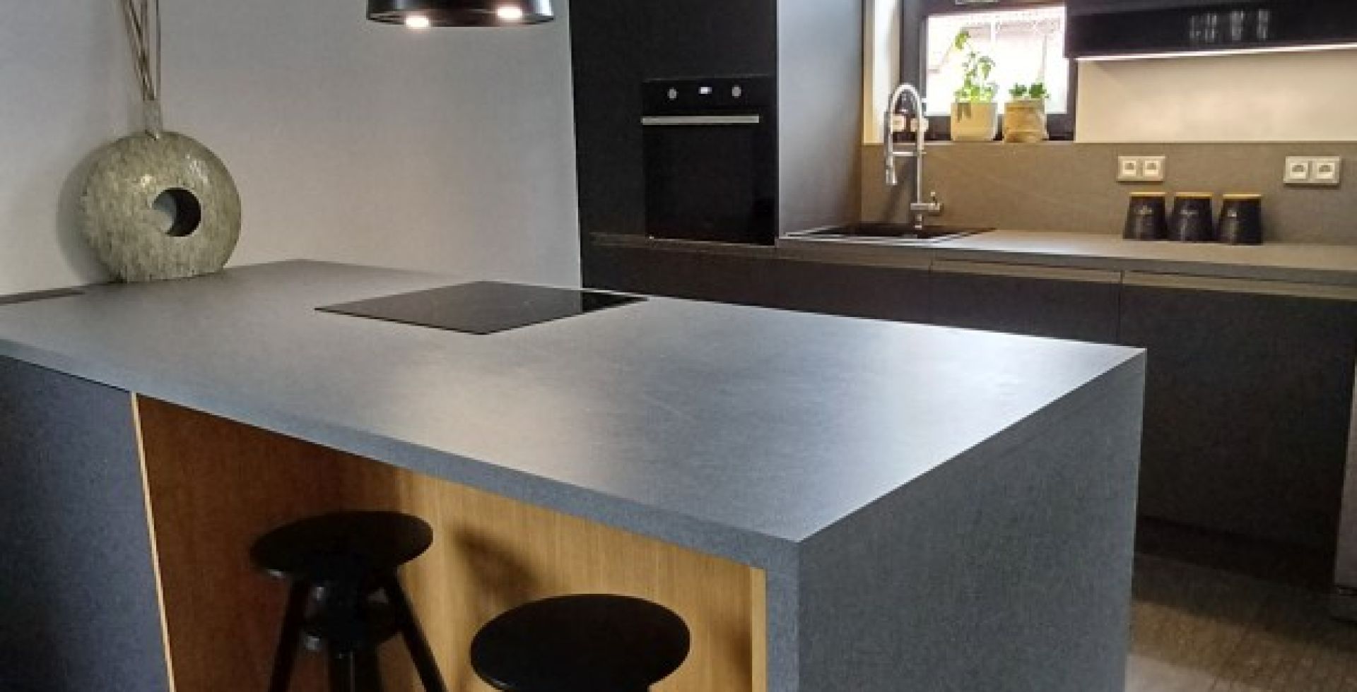 Hota insula Ameris Black Matt - Negru Mat - Aranjament 17