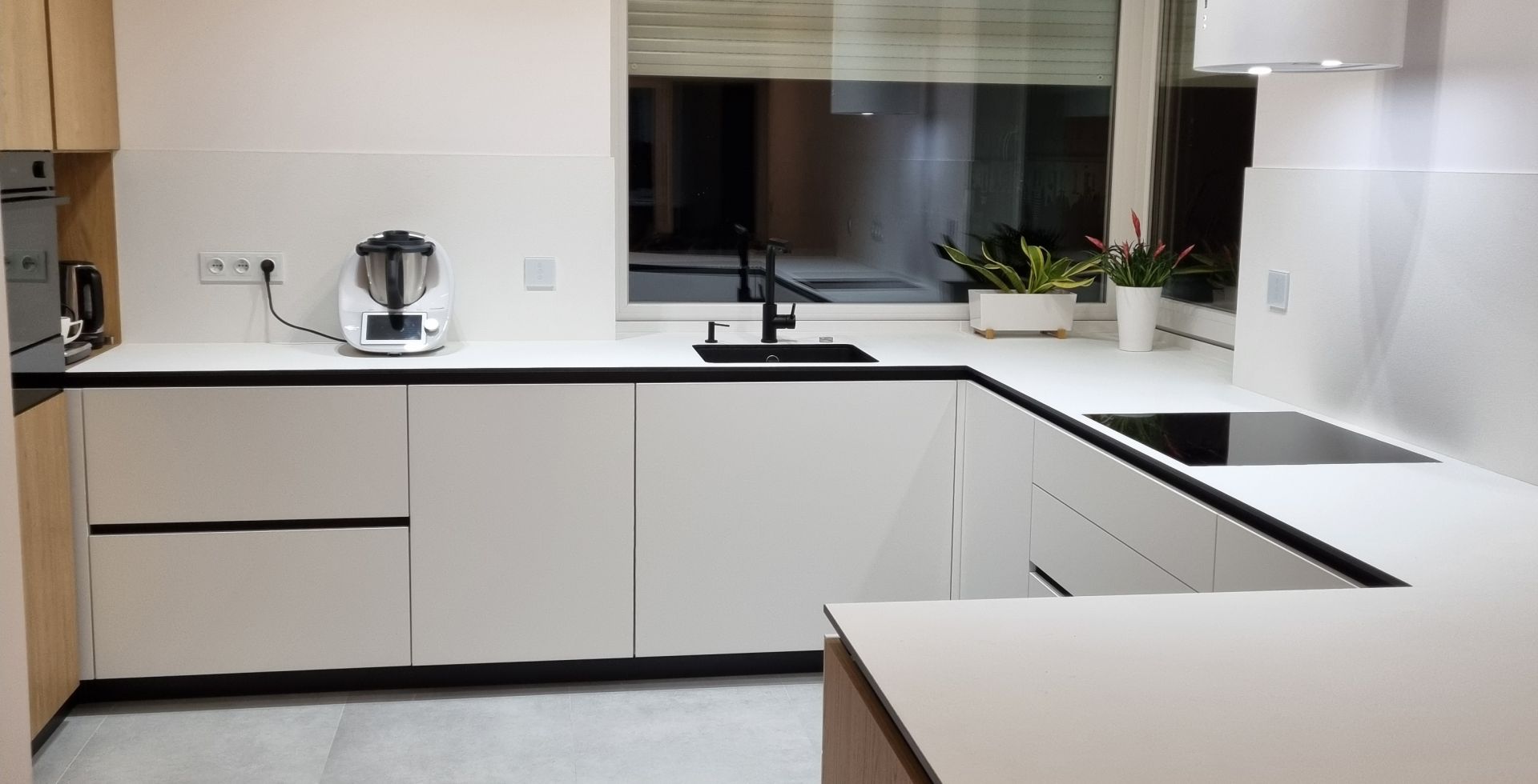 Hota decorative Cylindro OR White Matt - Alb Mat - Aranjament 28