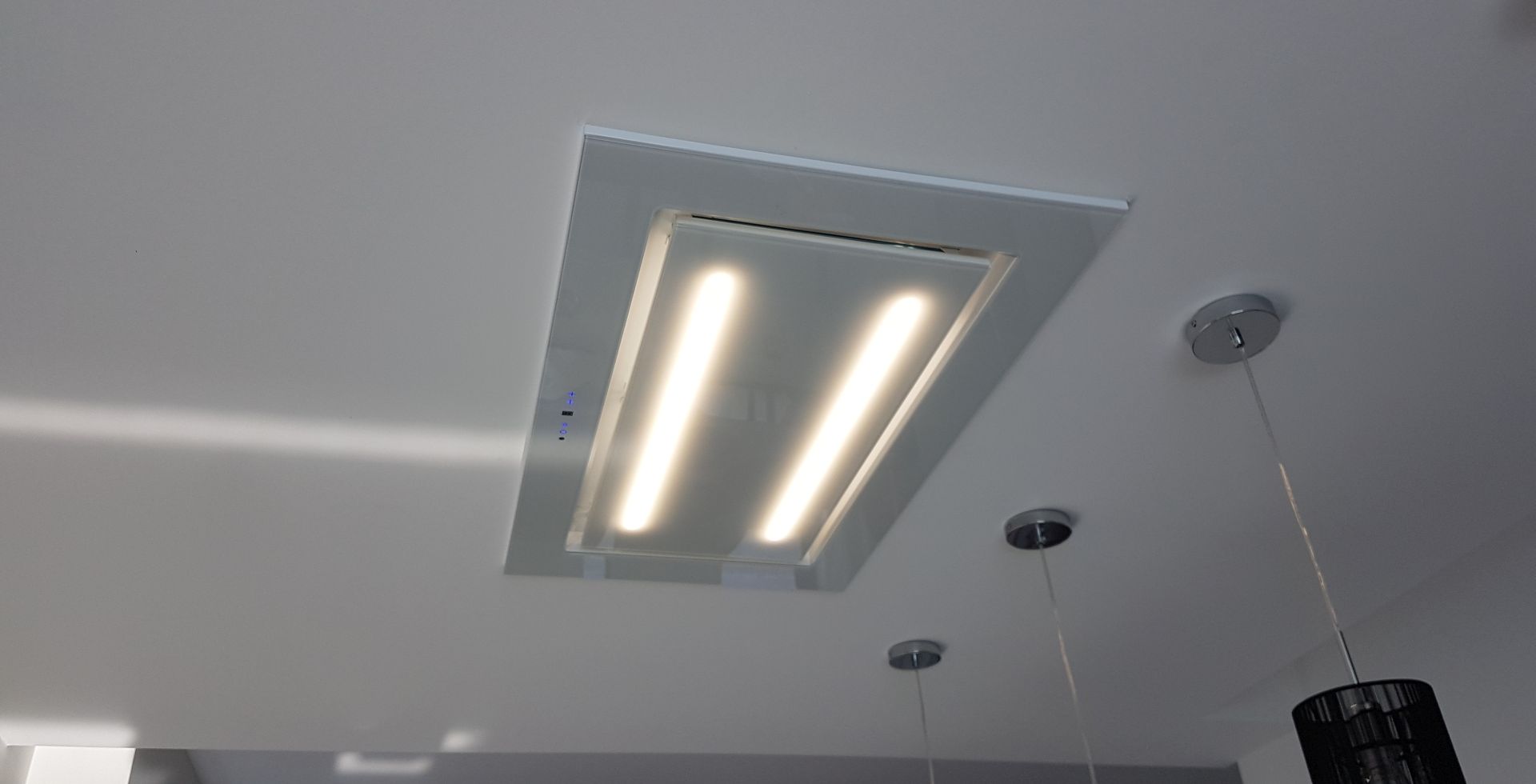 Hota De tavan Grand Super Slim White - Alb - Aranjament 3