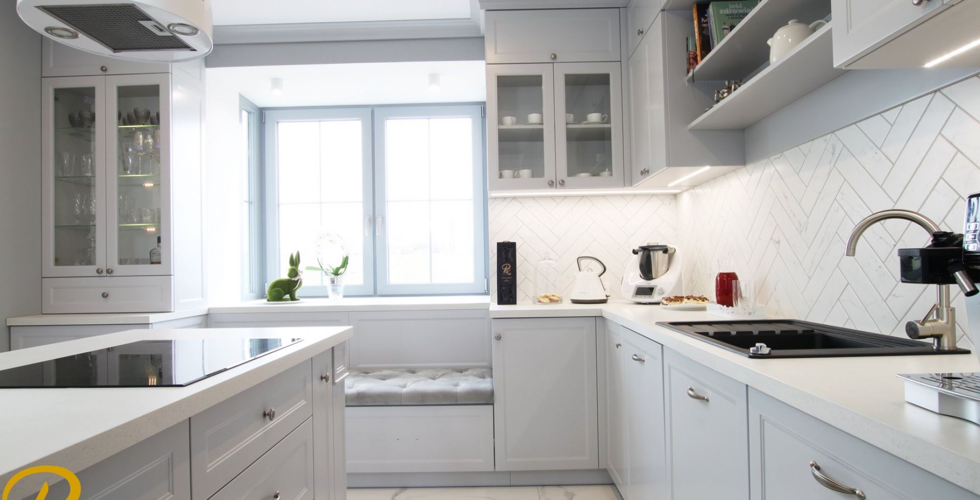 Hota insula Galaxy White - Alb - Aranjament 4