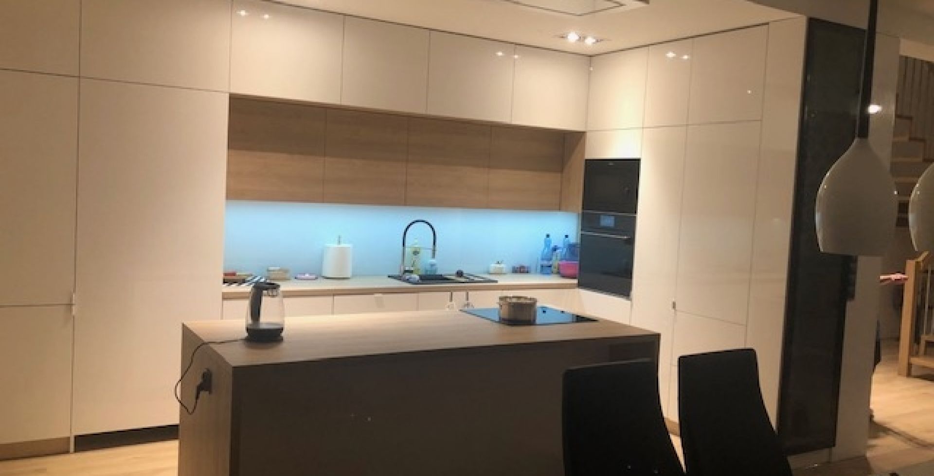 Hota De tavan Grand White - Alb - Aranjament 29