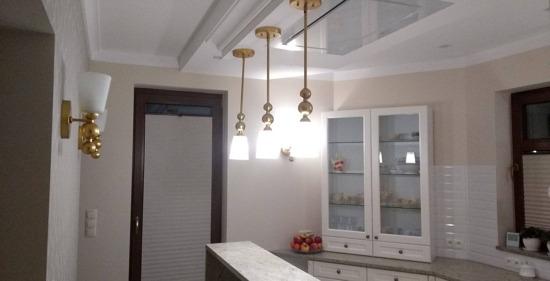 Hota De tavan Grand White - Alb - Aranjament 16