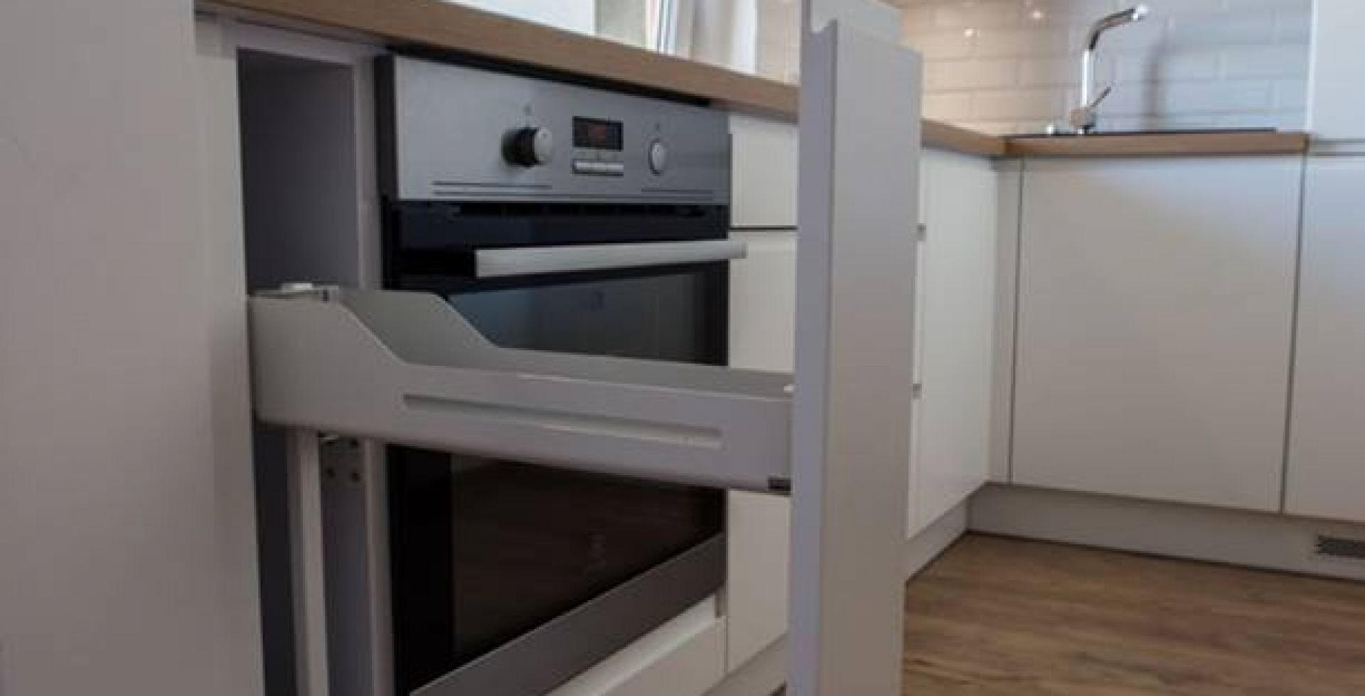 Hota decorative Merido Black - Negru lucios - Aranjament 18