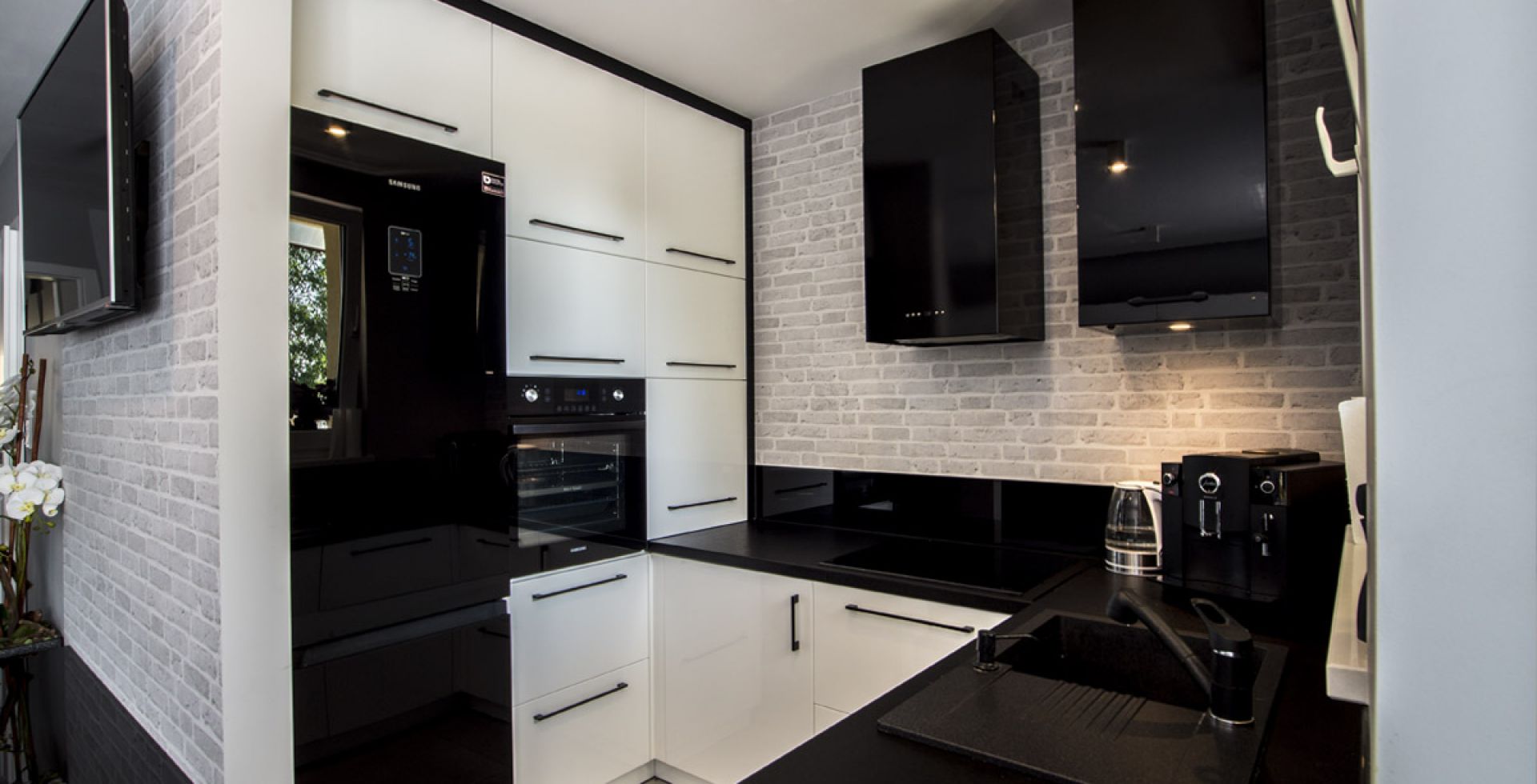 Hota decorative Quadro OR Black Matt - Negru Mat - Aranjament 4