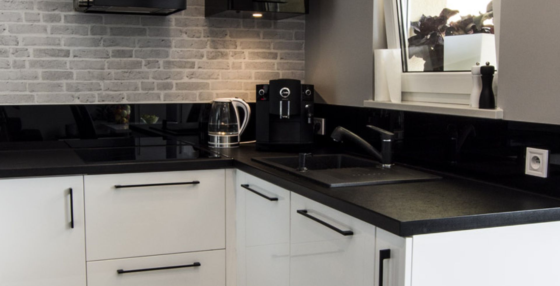 Hota decorative Quadro OR Black Matt - Negru Mat - Aranjament 5