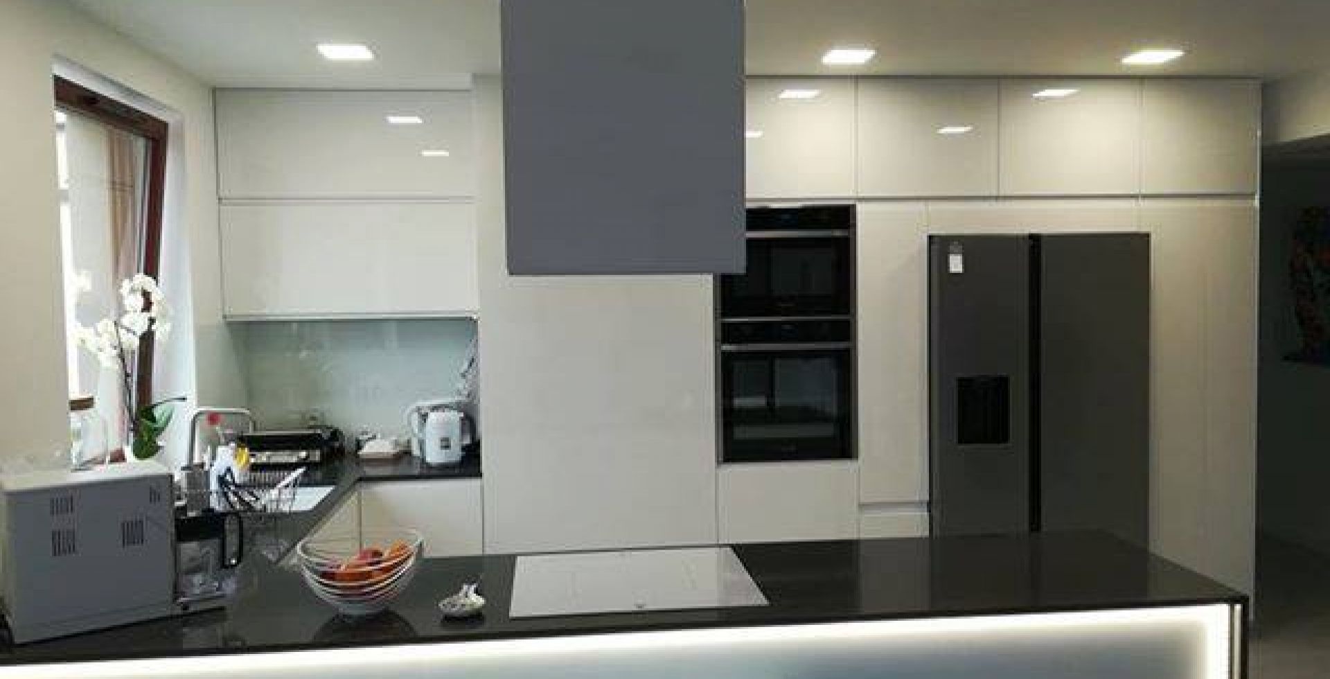 Hota Incorporabile Lando Glass White - Alb - Aranjament 16