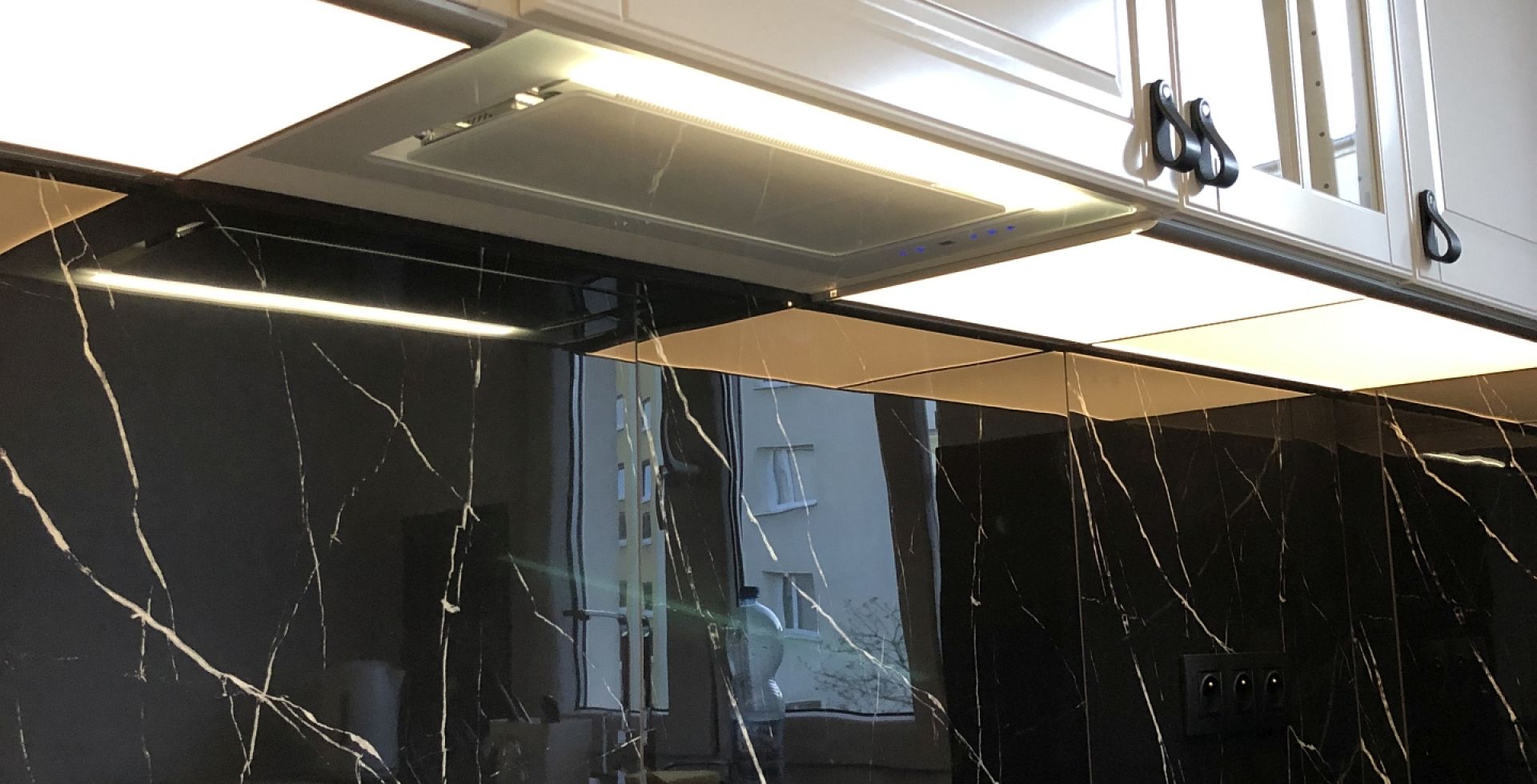 Hota Incorporabile Lando Glass White - Alb - Aranjament 26