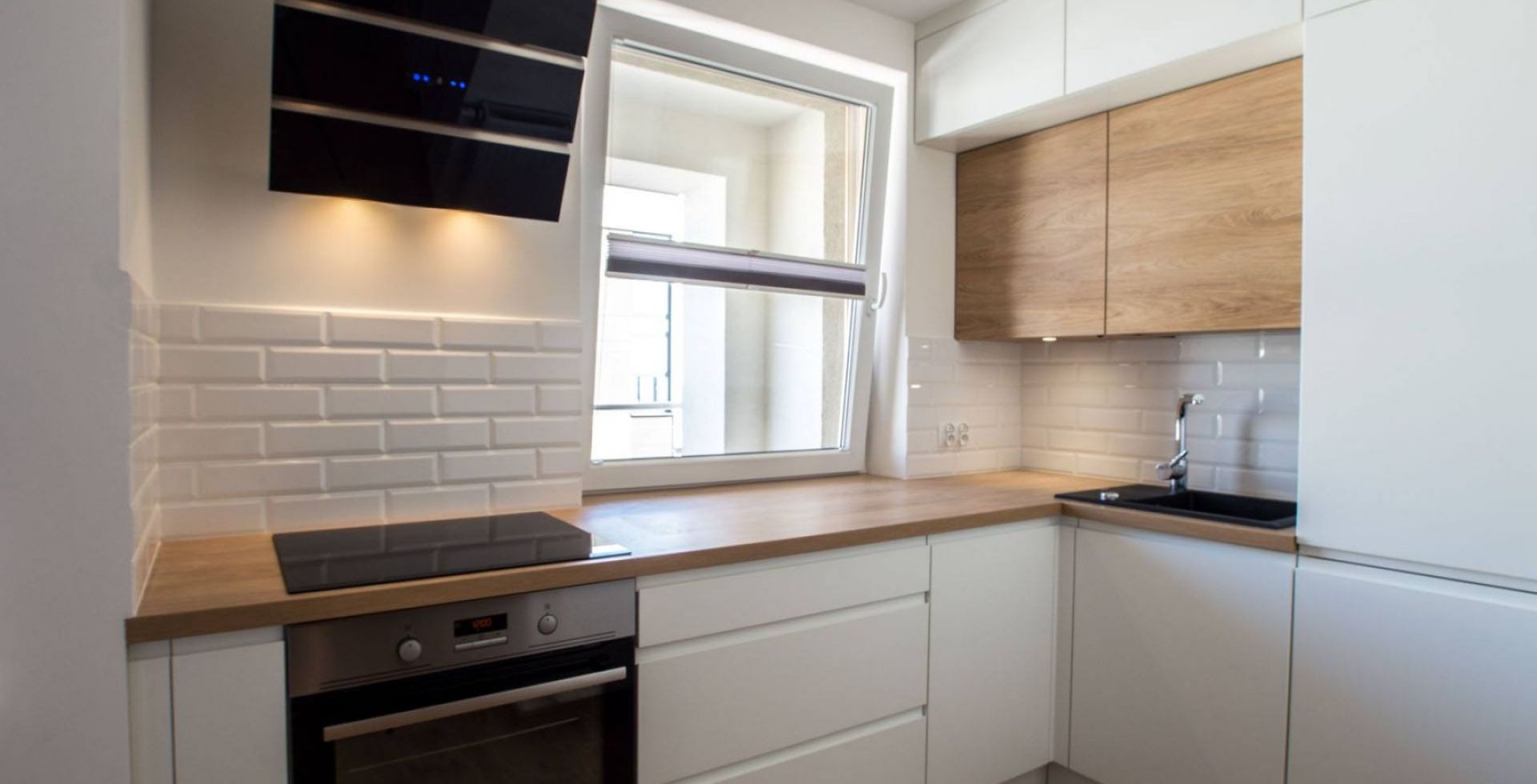 Hota decorative Merido Black - Negru lucios - Aranjament 9