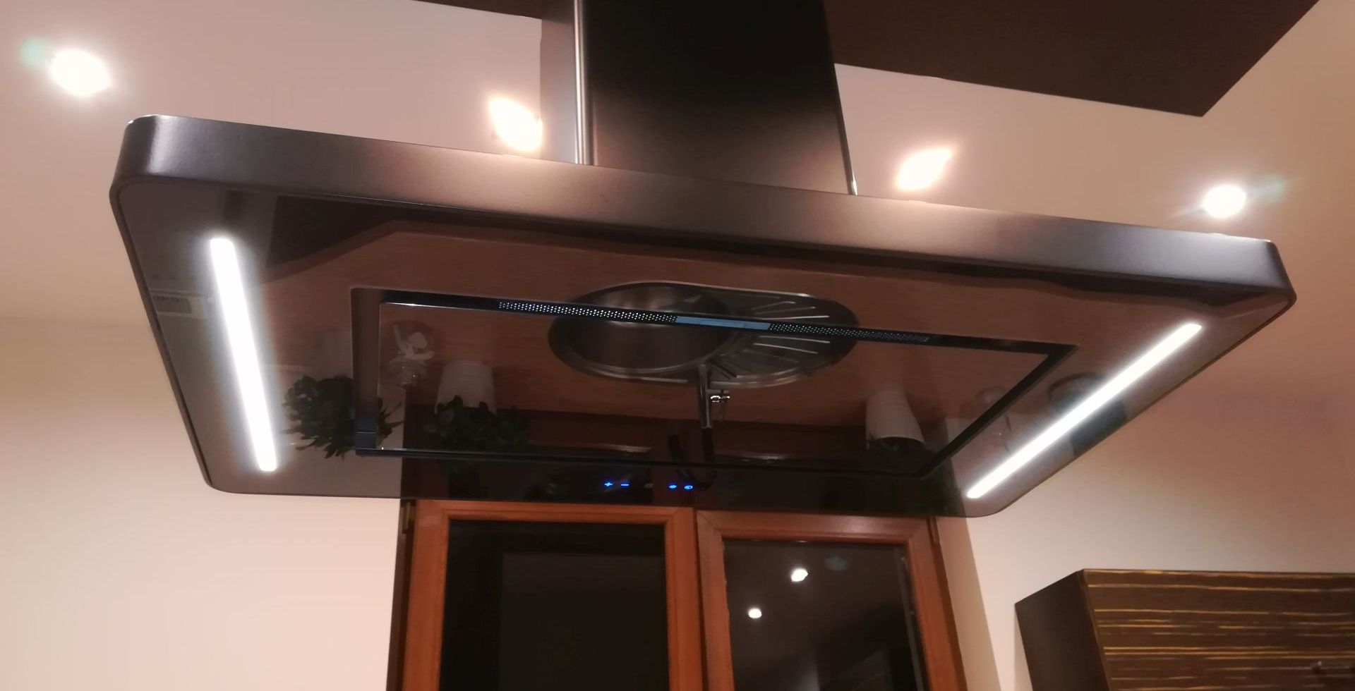 Hota insula Decor Island Black Matt - Negru Mat - Aranjament 11