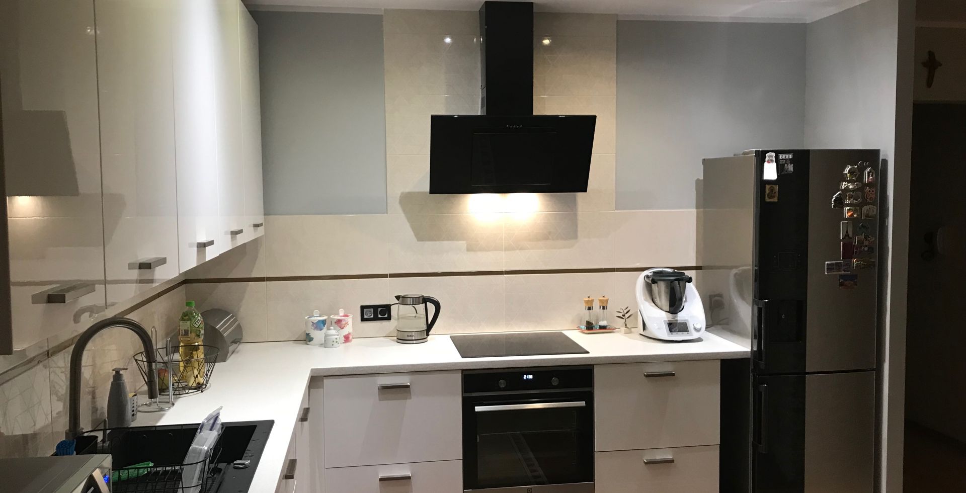 Hota decorative Dynamic Black - Negru Mat - Aranjament