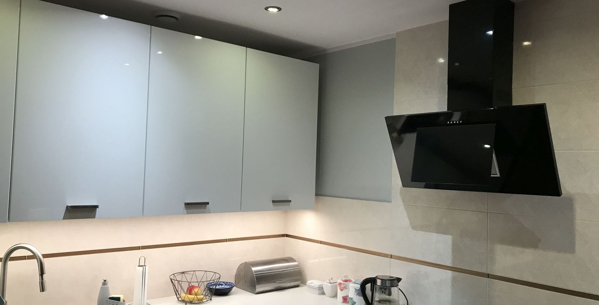 Hota decorative Dynamic Black - Negru Mat - Aranjament 3