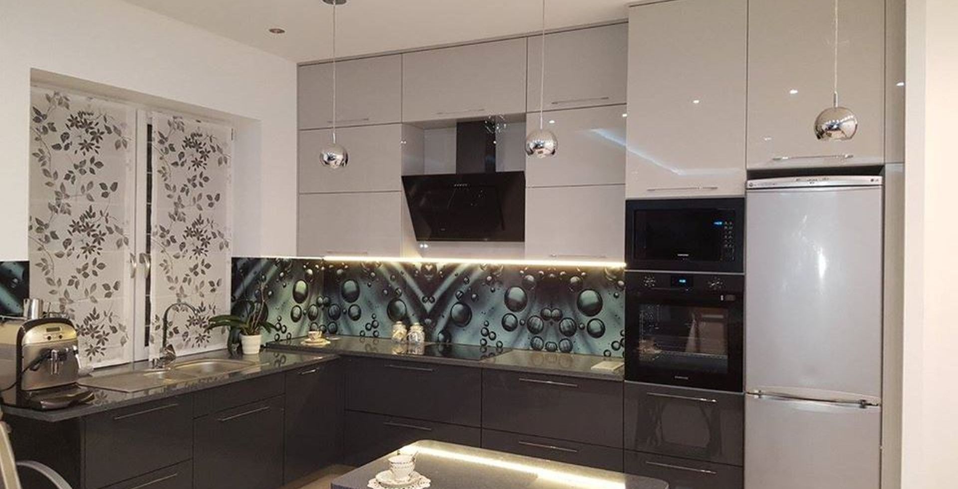 Hota decorative Dynamic Black - Negru Mat - Aranjament 16