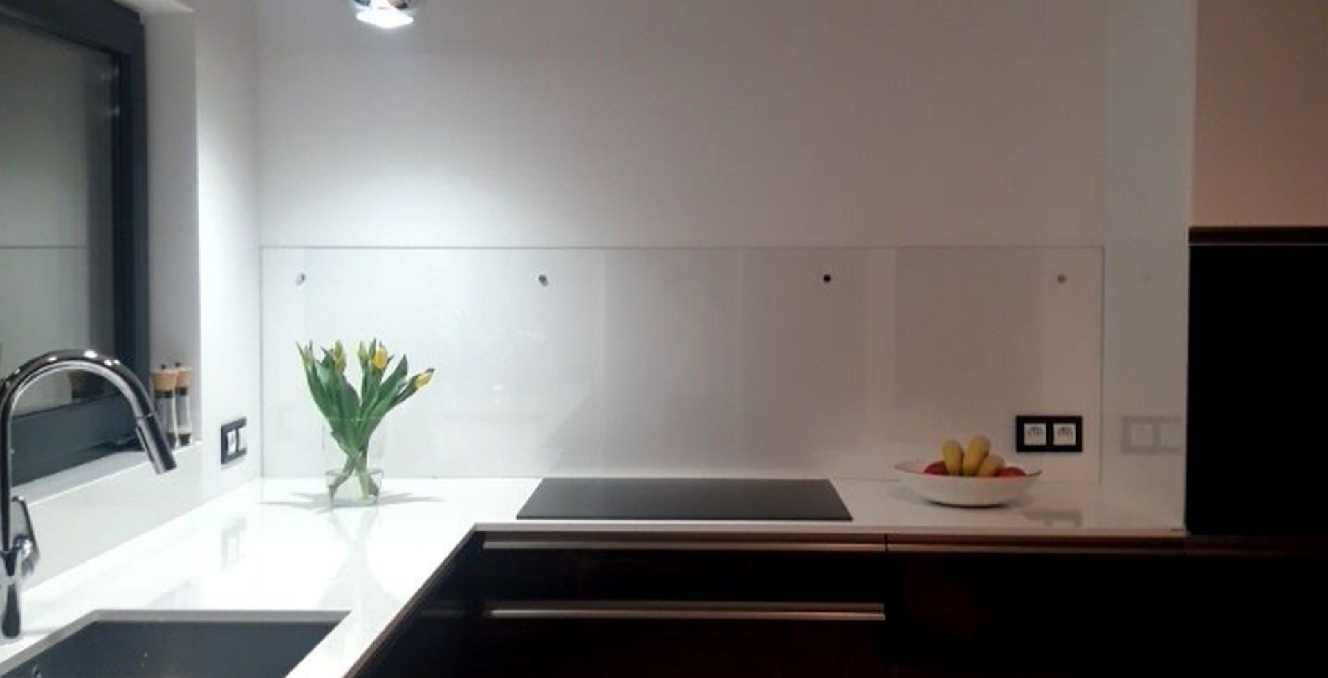 Hota De tavan Grand Super Slim White - Alb - Aranjament 14