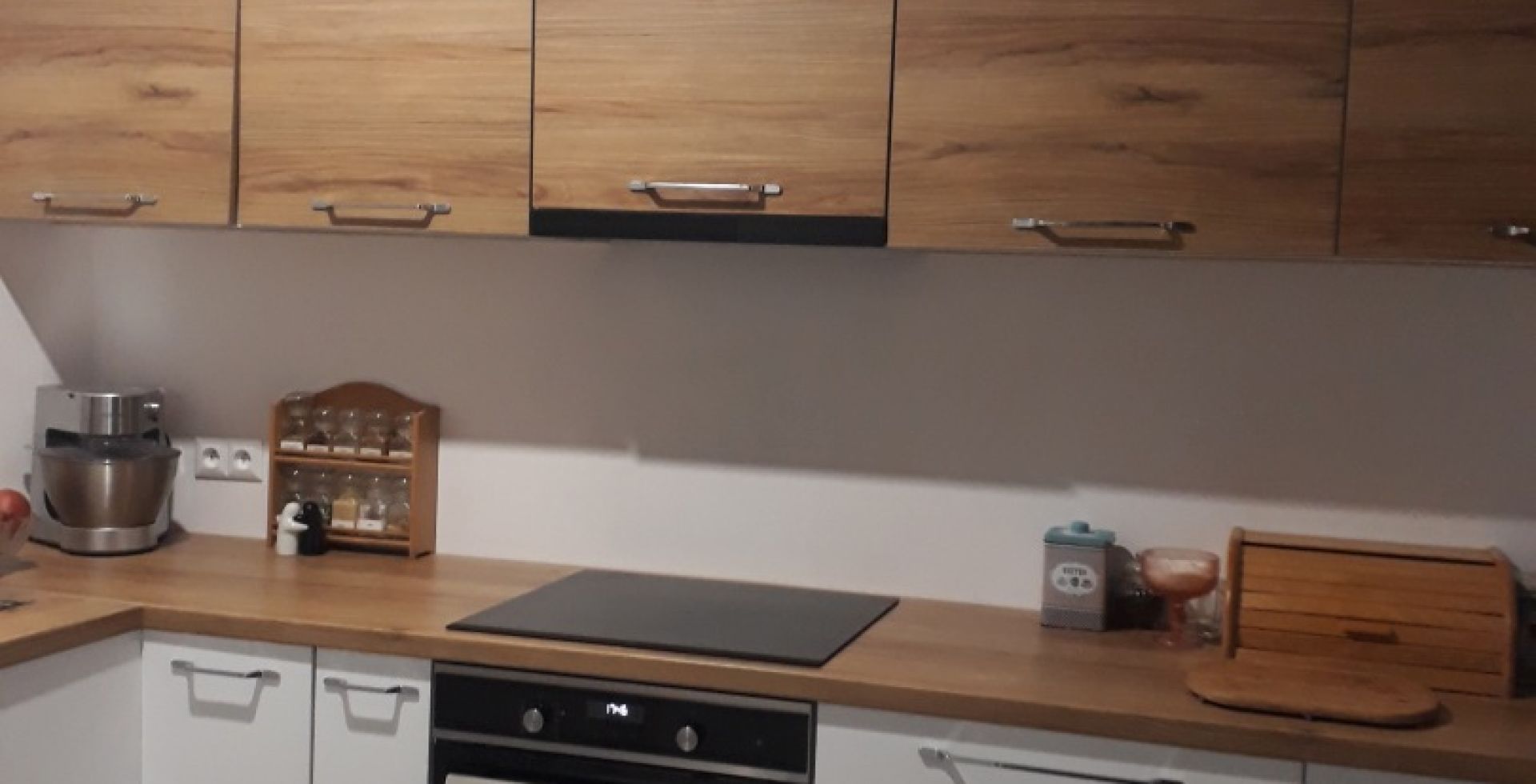 Hota Incorporabile Amadis Black - Negru lucios - Aranjament 2