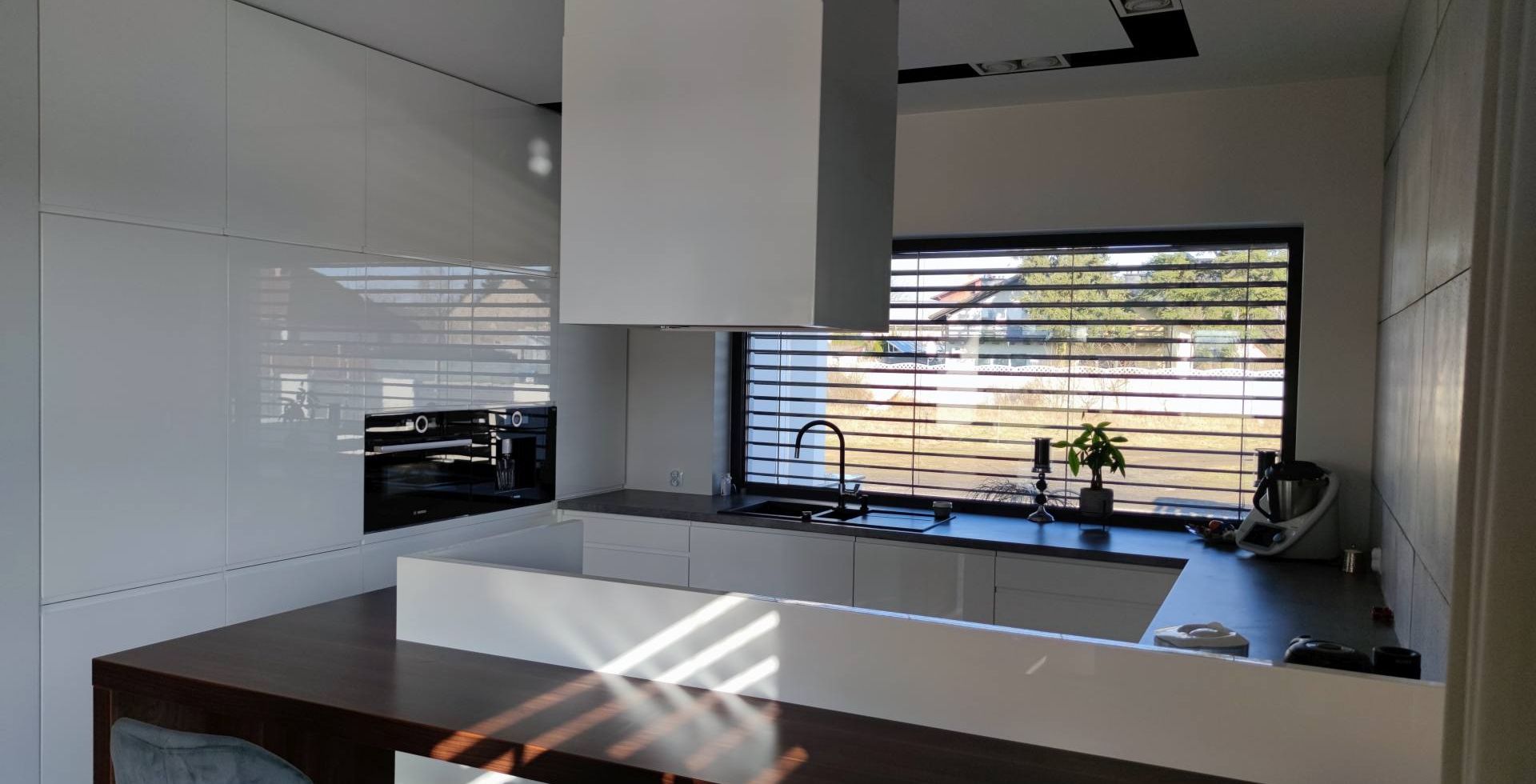 Hota insula Quadro Max White - Alb - Aranjament 16