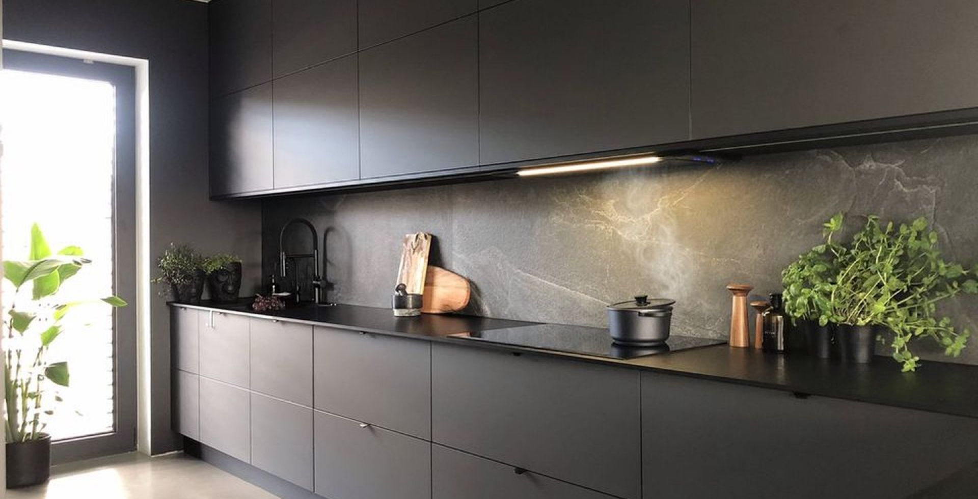 Hota Incorporabile Lando Glass Black - Negru - Aranjament 5