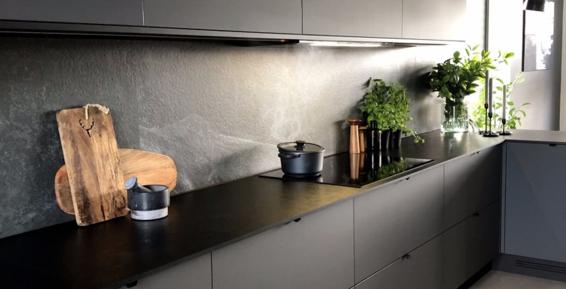 Hota Incorporabile Lando Glass Black - Negru - Aranjament 4