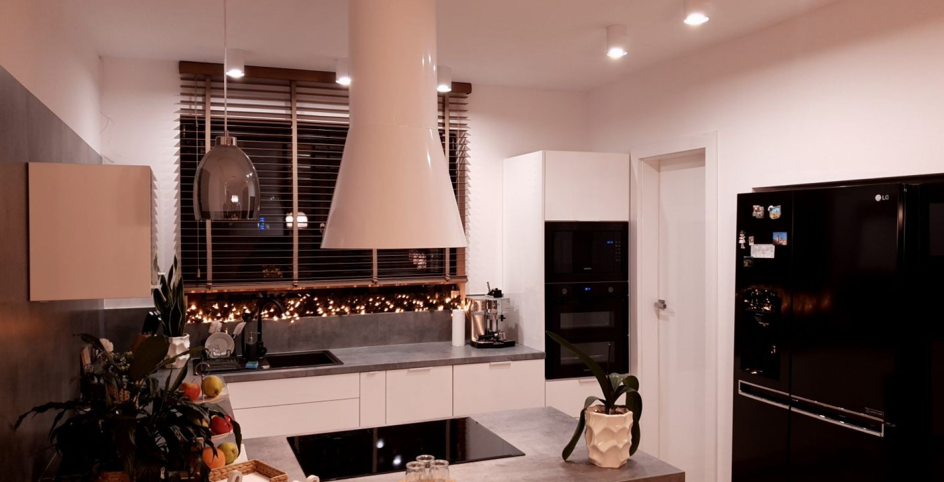 Hota insula Inspiro White - Alb - Aranjament 3