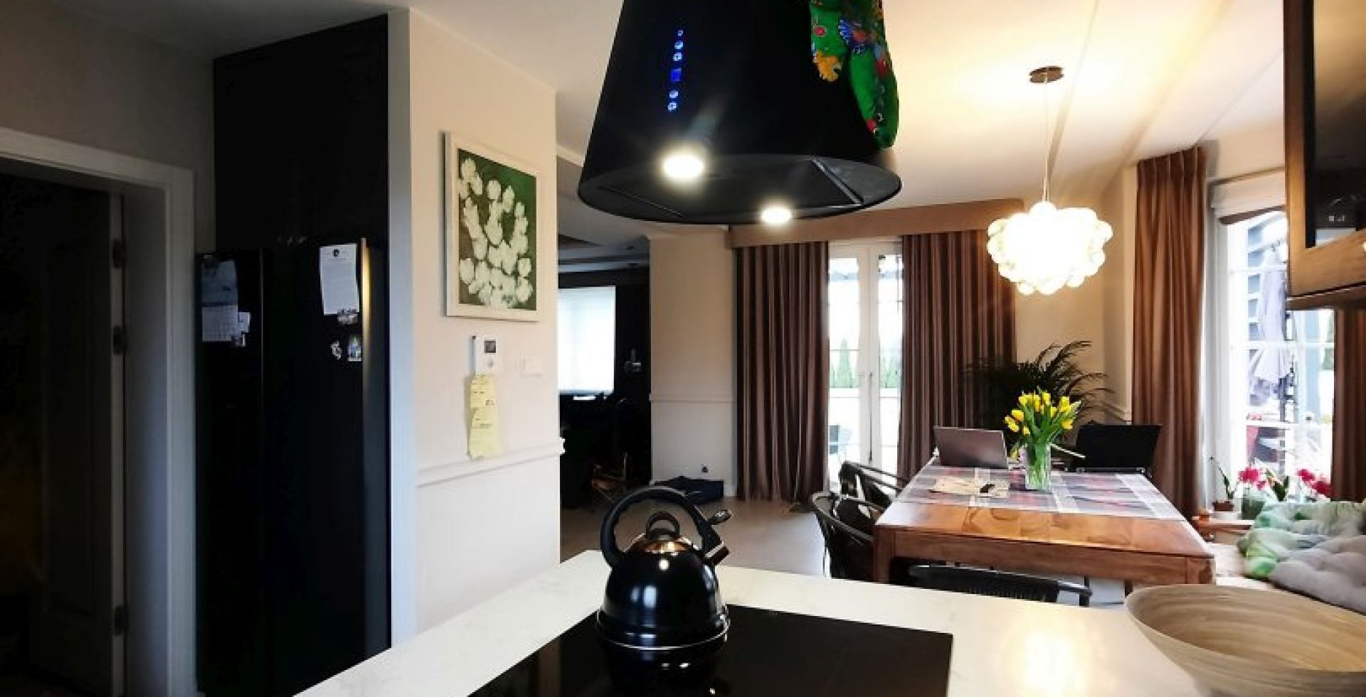 Hota insula Inspiro Black Matt - Negru Mat - Aranjament 2