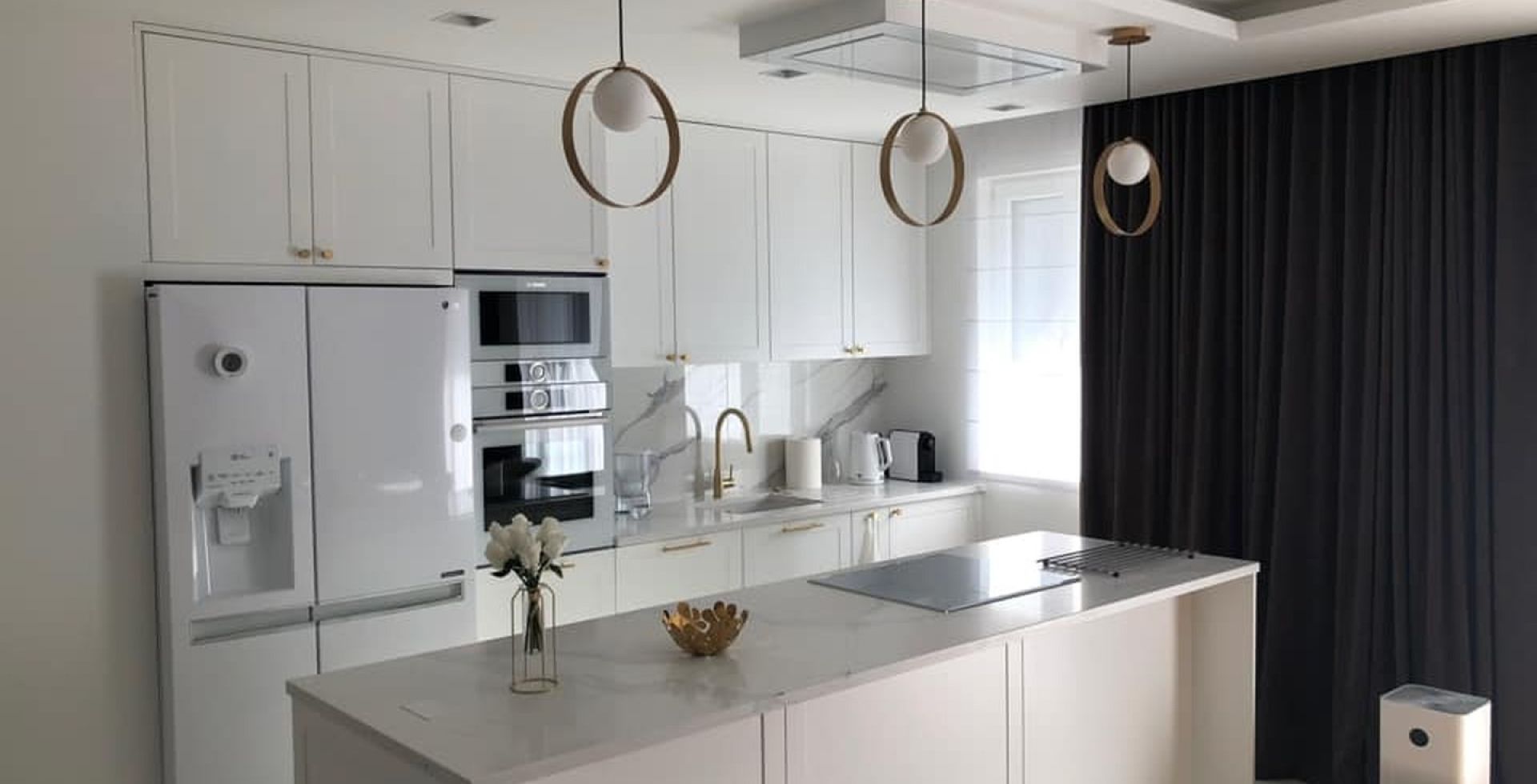 Hota De tavan Grand White - Alb - Aranjament 34