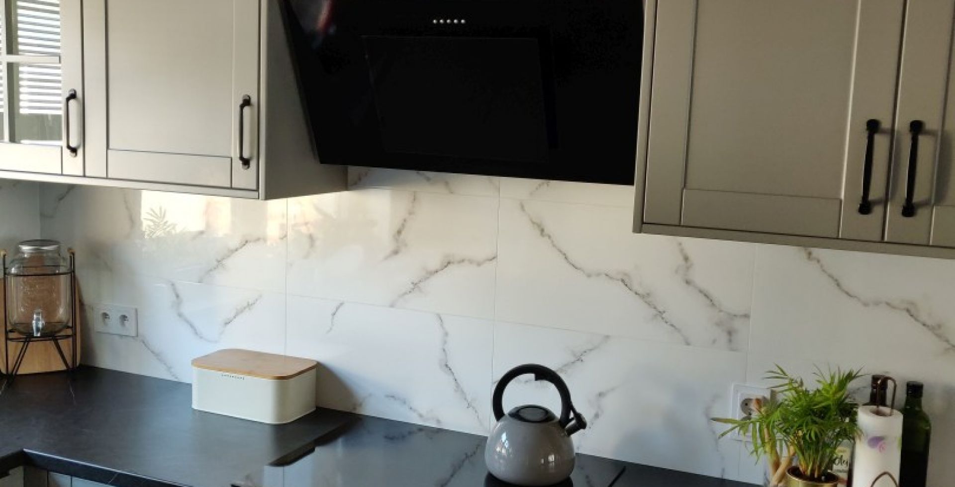 Hota decorative Dynamic Black - Negru Mat - Aranjament 22