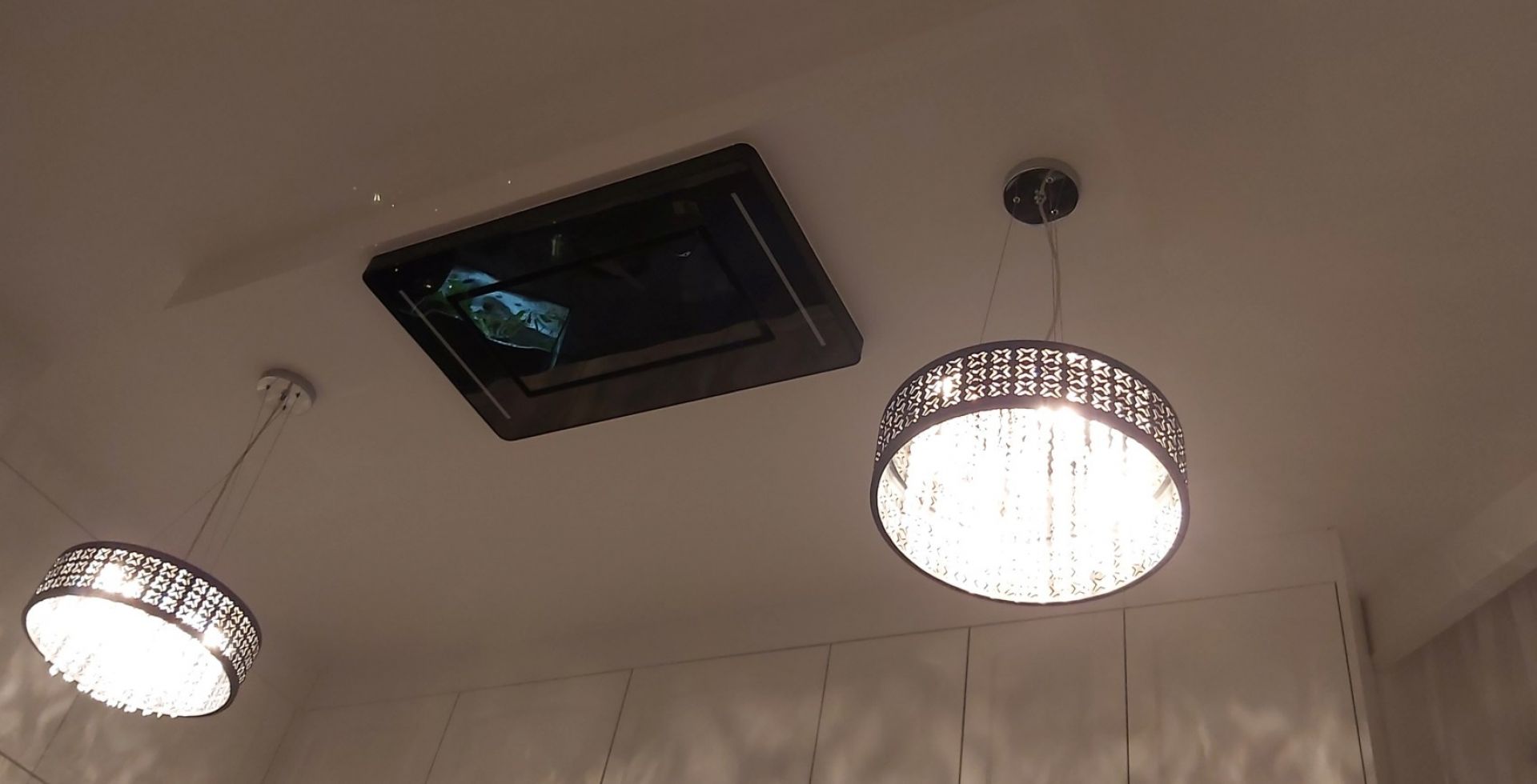 Hota De tavan Decor CR Black - Negru Mat - Aranjament