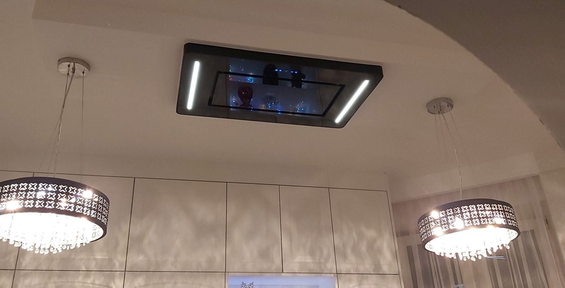 Hota De tavan Decor CR Black - Negru Mat - Aranjament 2