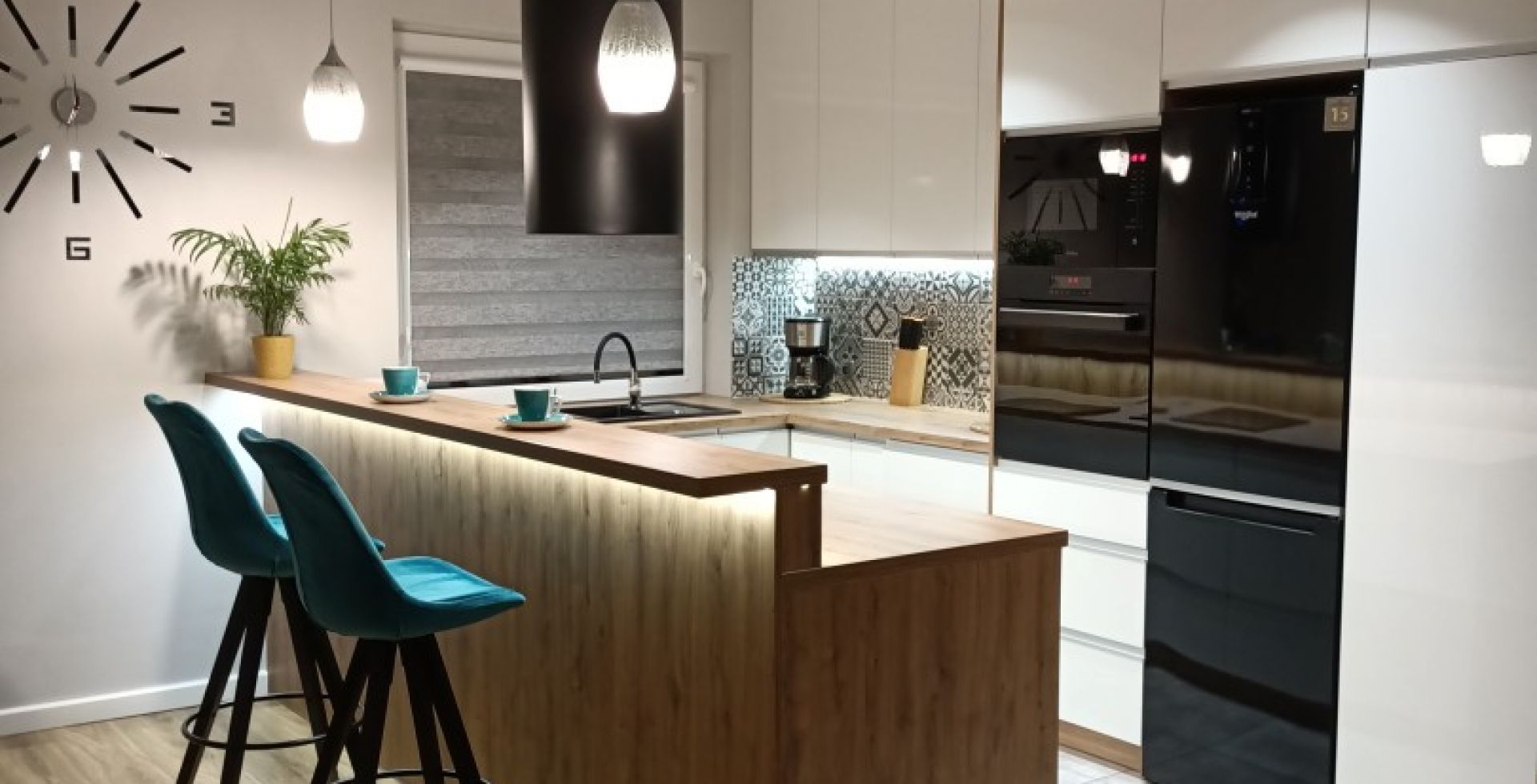 Hota insula Cylindro Black Matt - Negru Mat - Aranjament 6