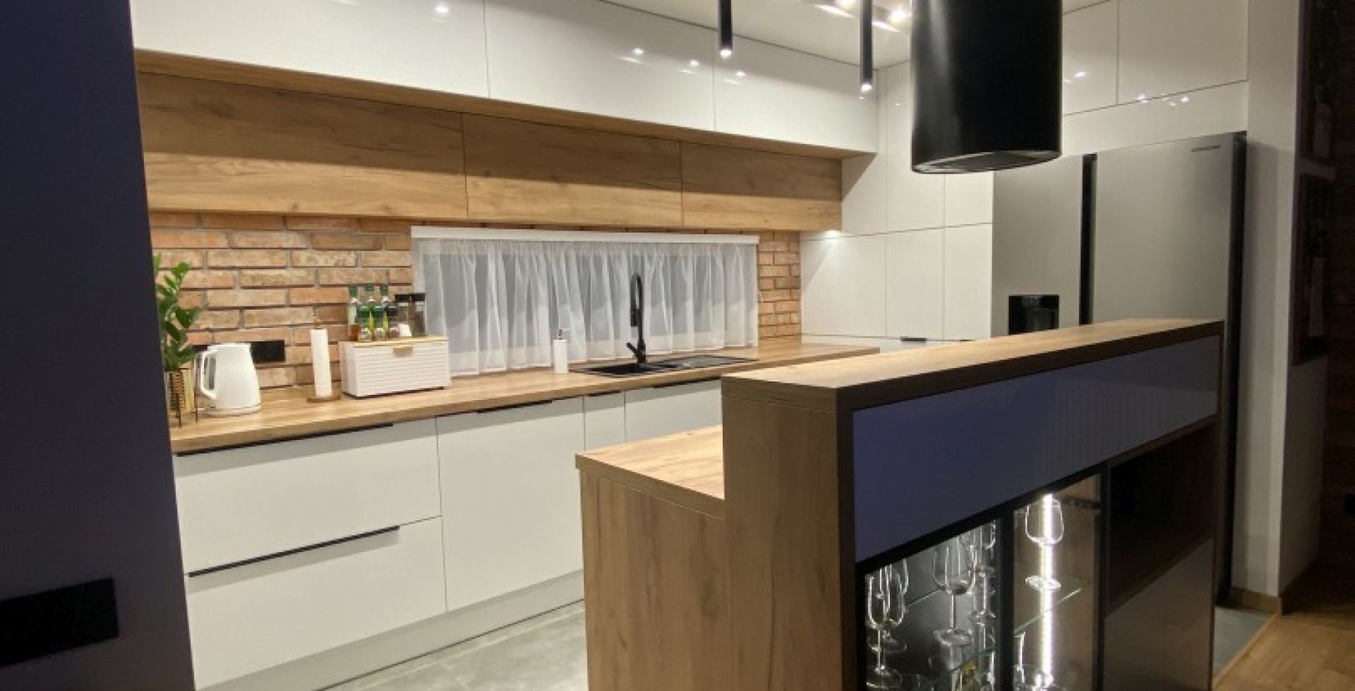 Hota insula Cylindro Black Matt - Negru Mat - Aranjament 35