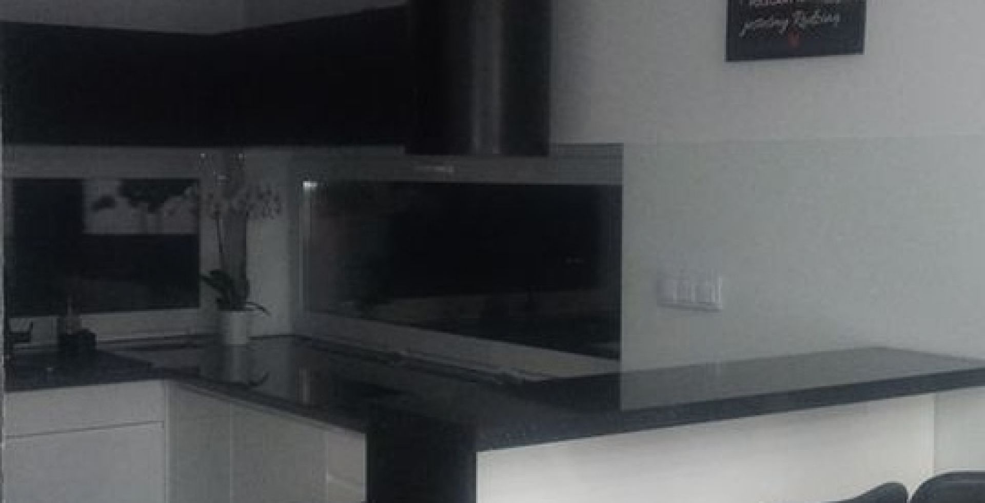 Hota insula Cylindro Black Matt - Negru Mat - Aranjament 60