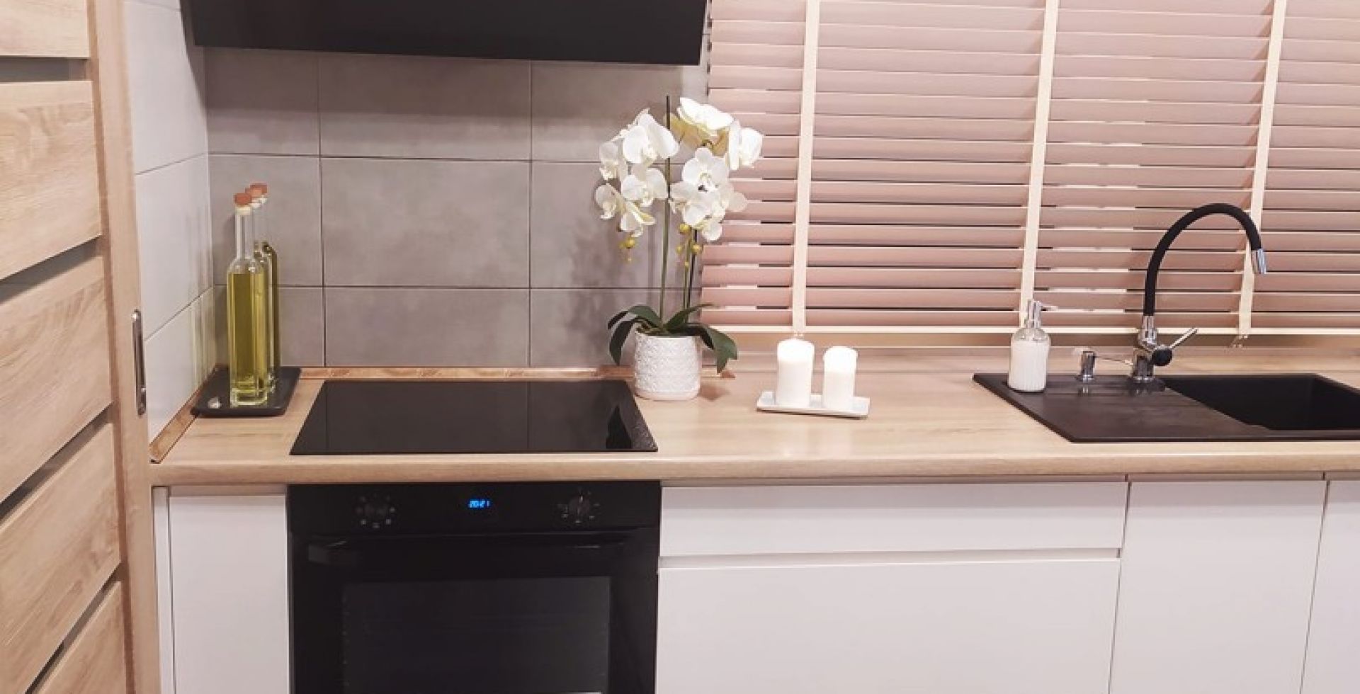 Hota decorative Dynamic Black - Negru Mat - Aranjament 26