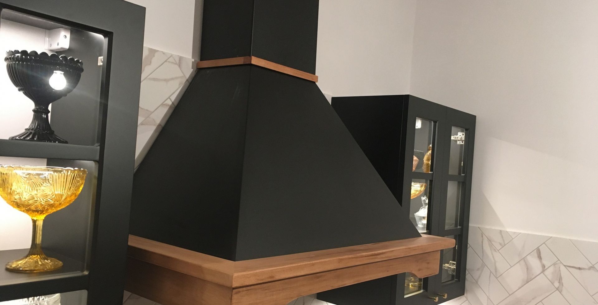 Hota Country Petro Black Matt - Negru Mat - Aranjament 4